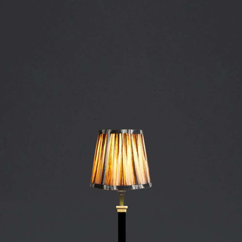 14cm tall tapered shade in black and white Ikat by Matthew Williamson - Image 4