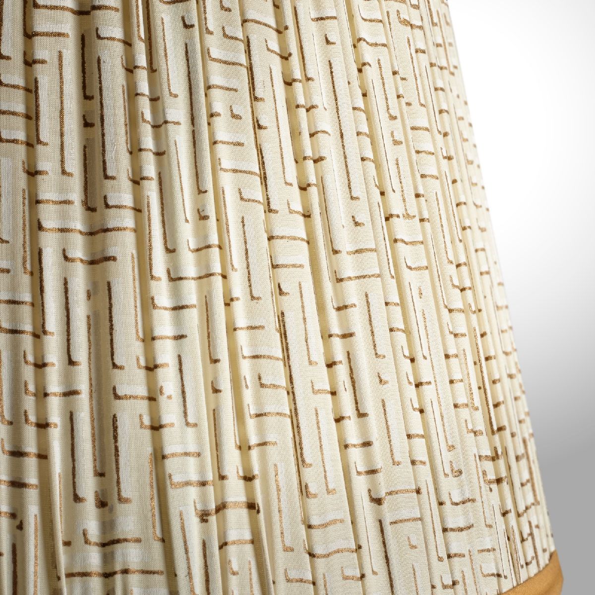 16cm empire gathered lampshade in white gold block printed cotton - Image 2