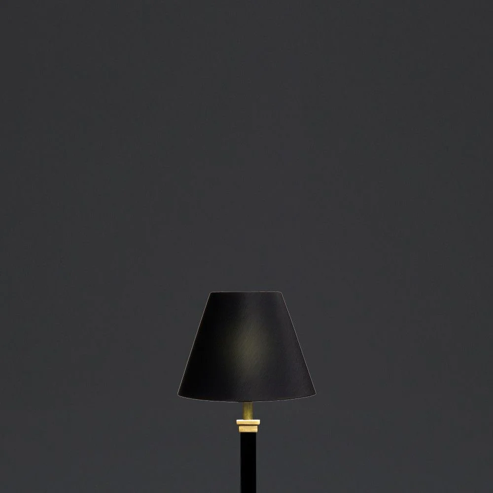 16cm empire lampshade in black silk with Glasgow gold interior - Image 5