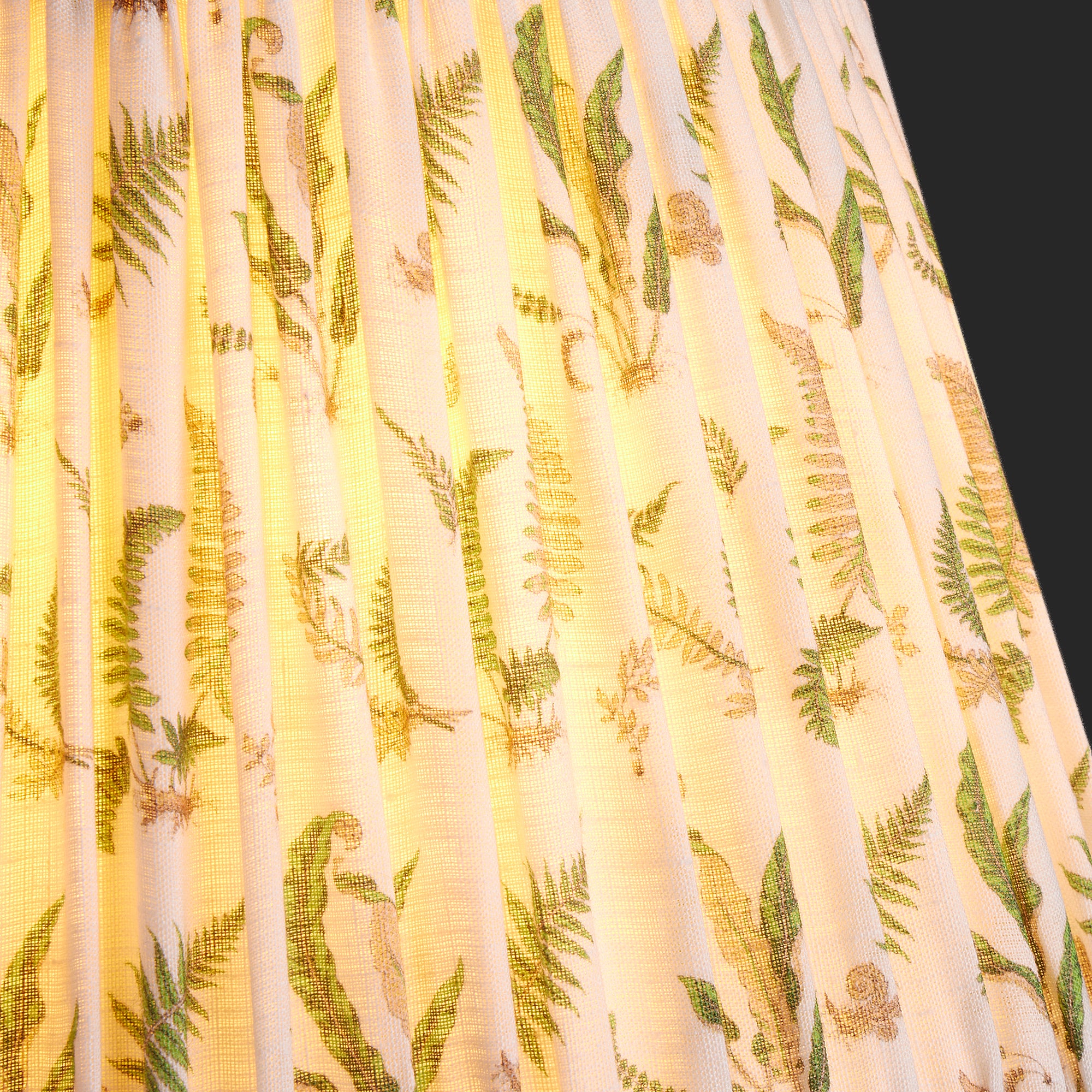 16cm empire shade in emerald Ferns linen by GP & J Baker - Image 3