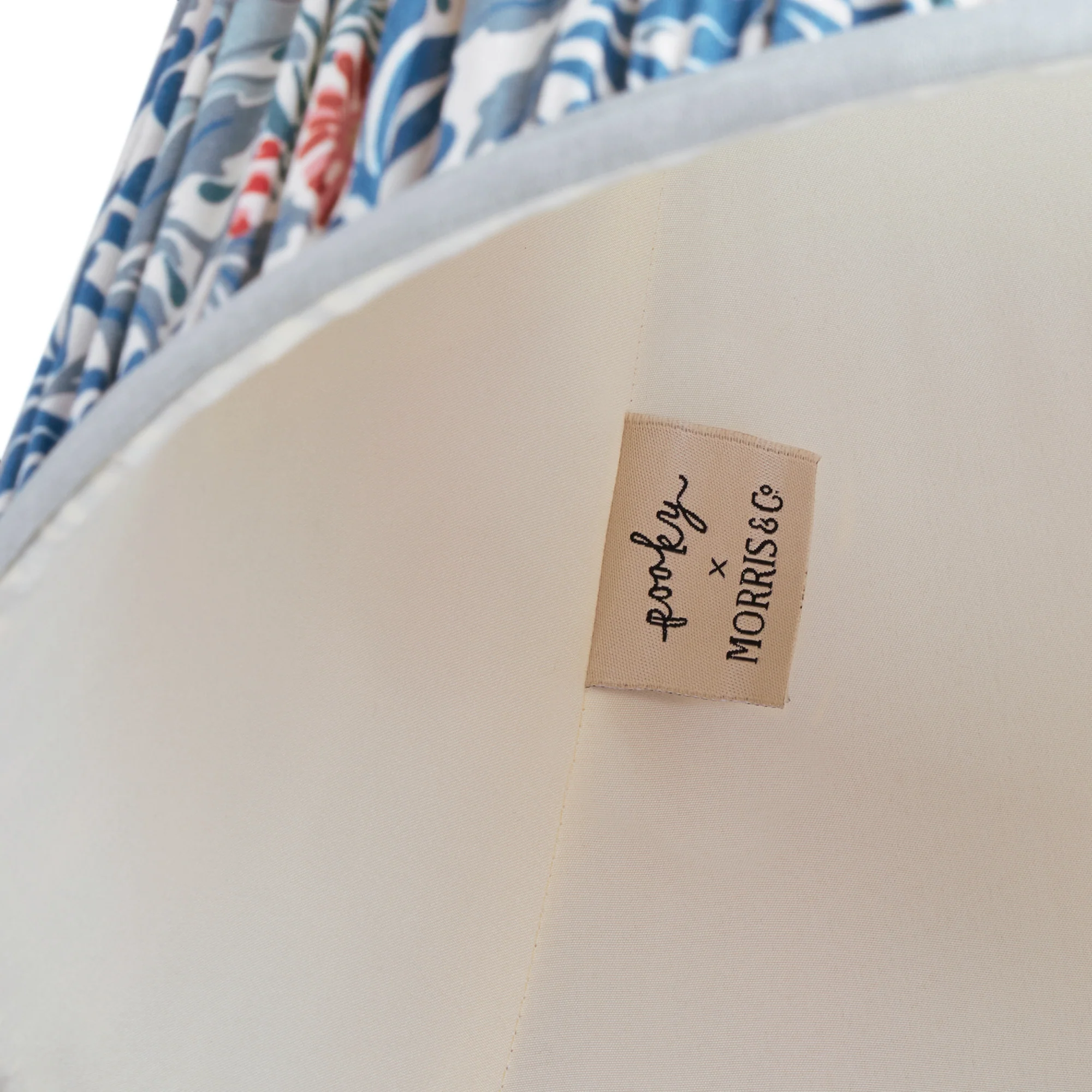 16cm empire shade in indigo and barbed berry Bower printed cotton by Morris & Co. - Image 4