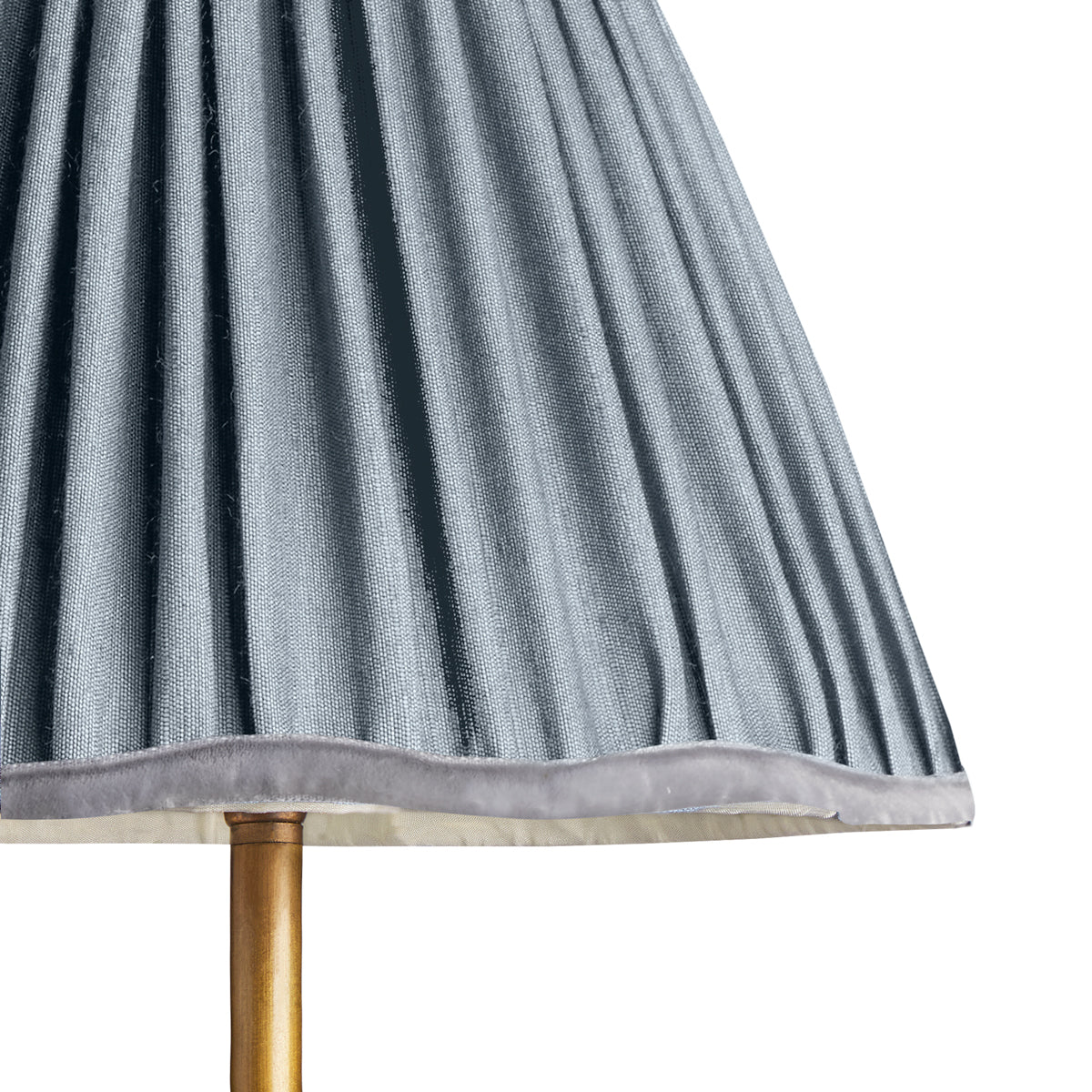 16cm scalloped shade in Moonstone silk with velvet tape - Image 2