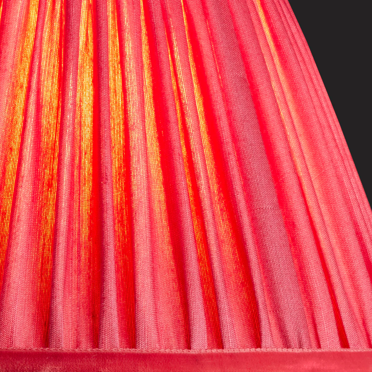 16cm scalloped shade in Ruby silk with velvet tape - Image 3