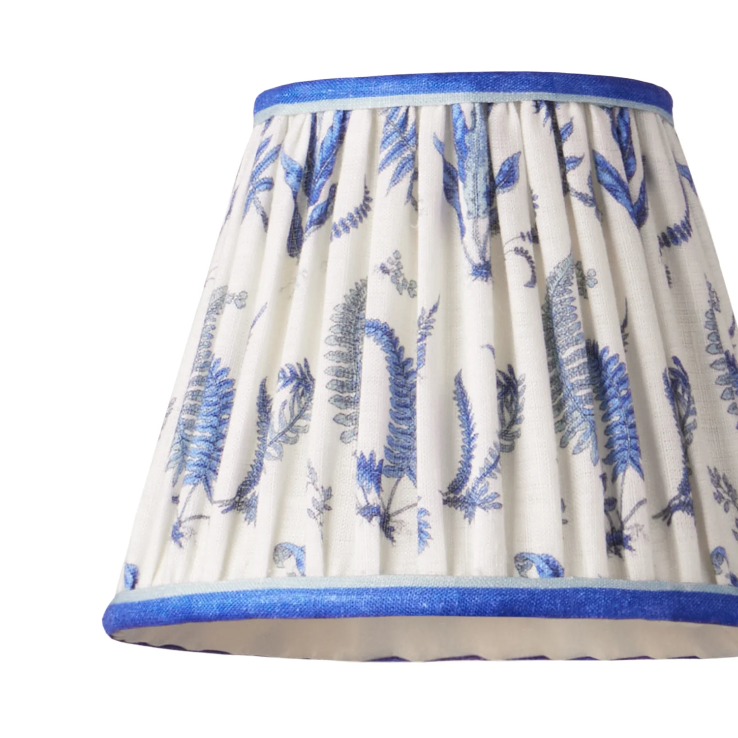18cm pendant shade in jubilee Ferns linen by GP & J Baker - Image 2