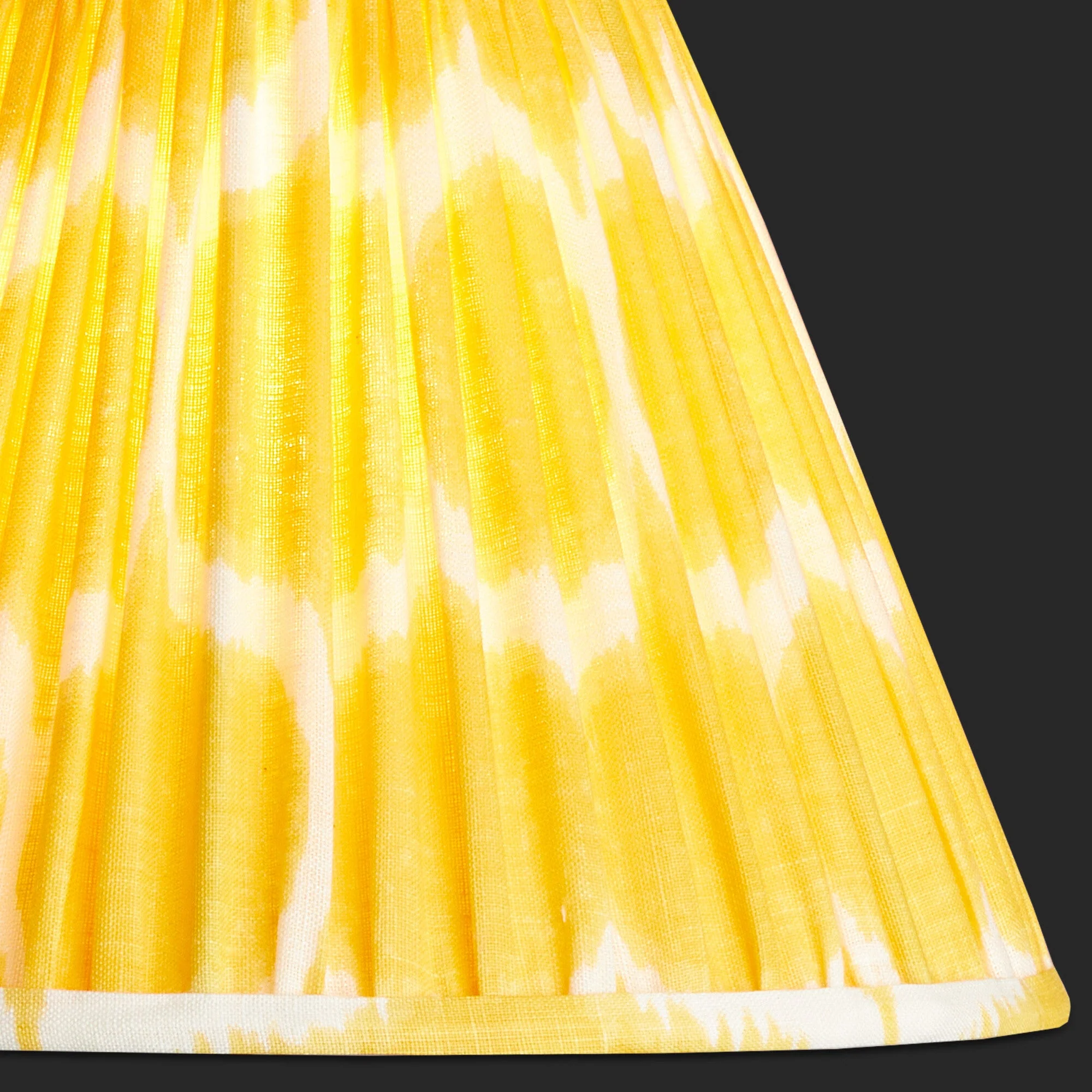 20cm empire printed linen ikat shade in yellow Yoda - Image 5