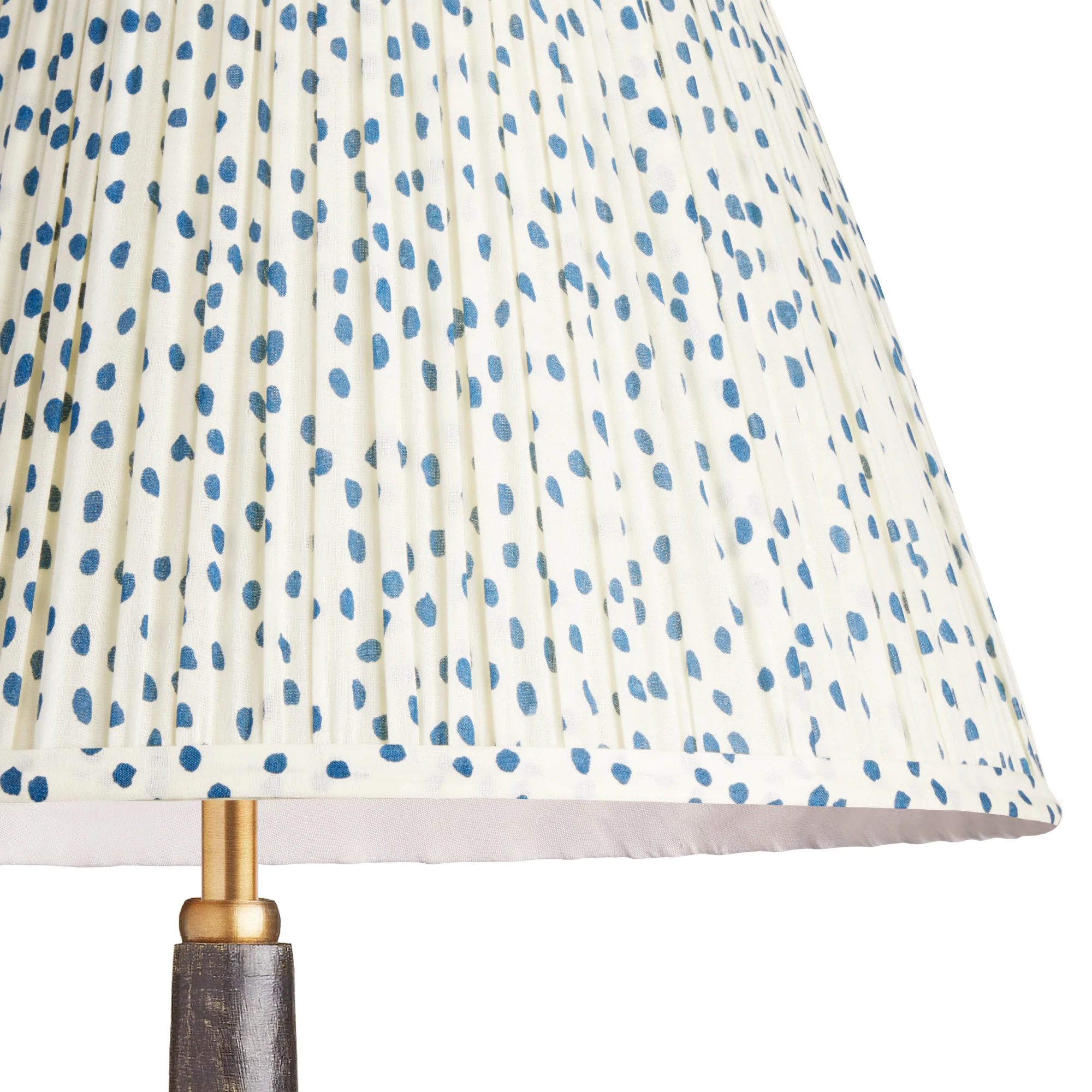 20cm empire shade in blue dotty - Image 2