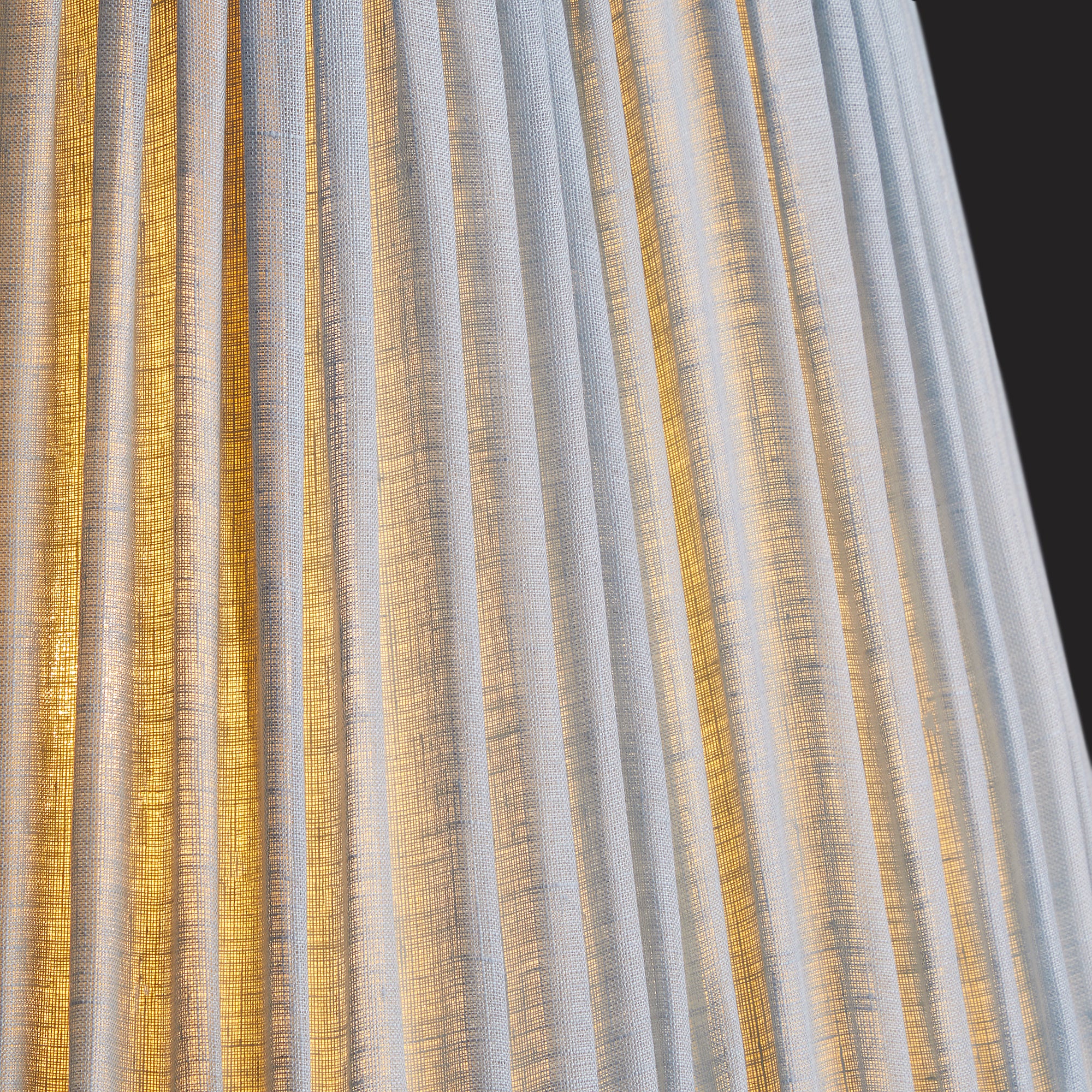 20cm scalloped empire shade in blue sky linen - Image 3