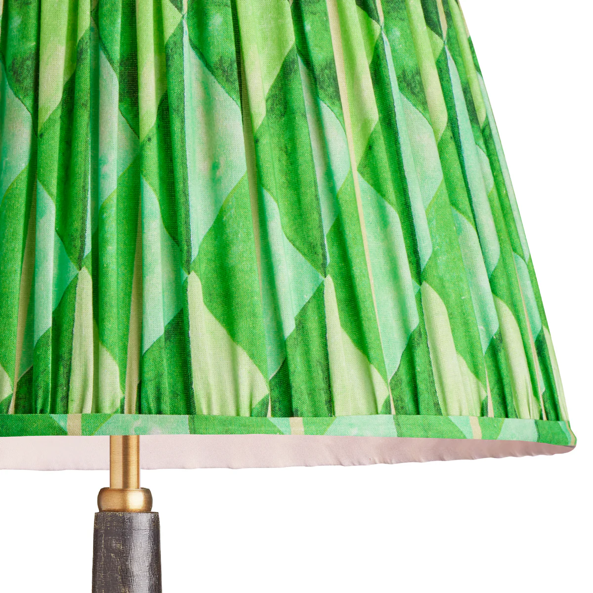 20cm tall tapered shade in green harlequin by Matthew Williamson - Image 2