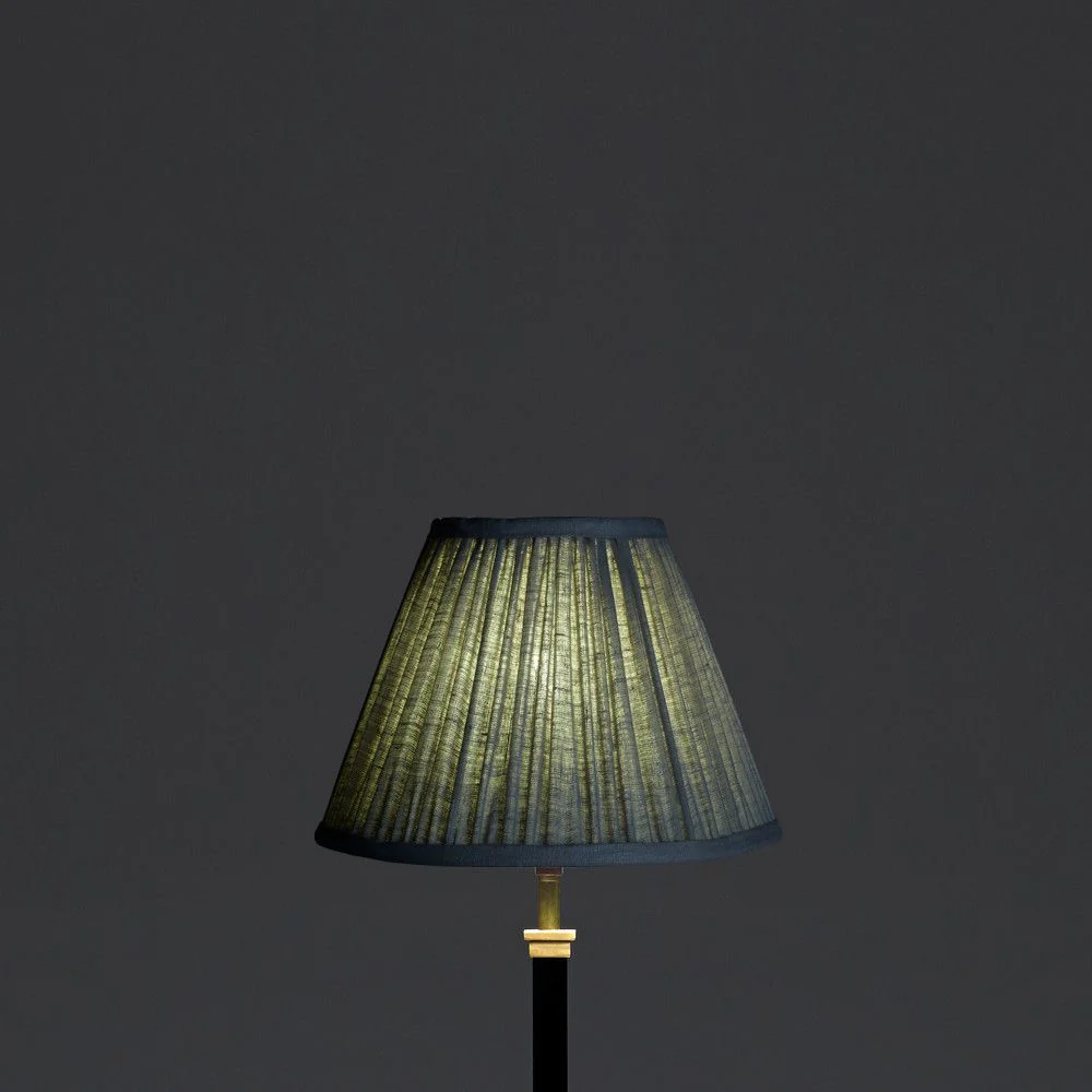 25cm empire gathered lampshade in smog stonewashed linen - Image 3