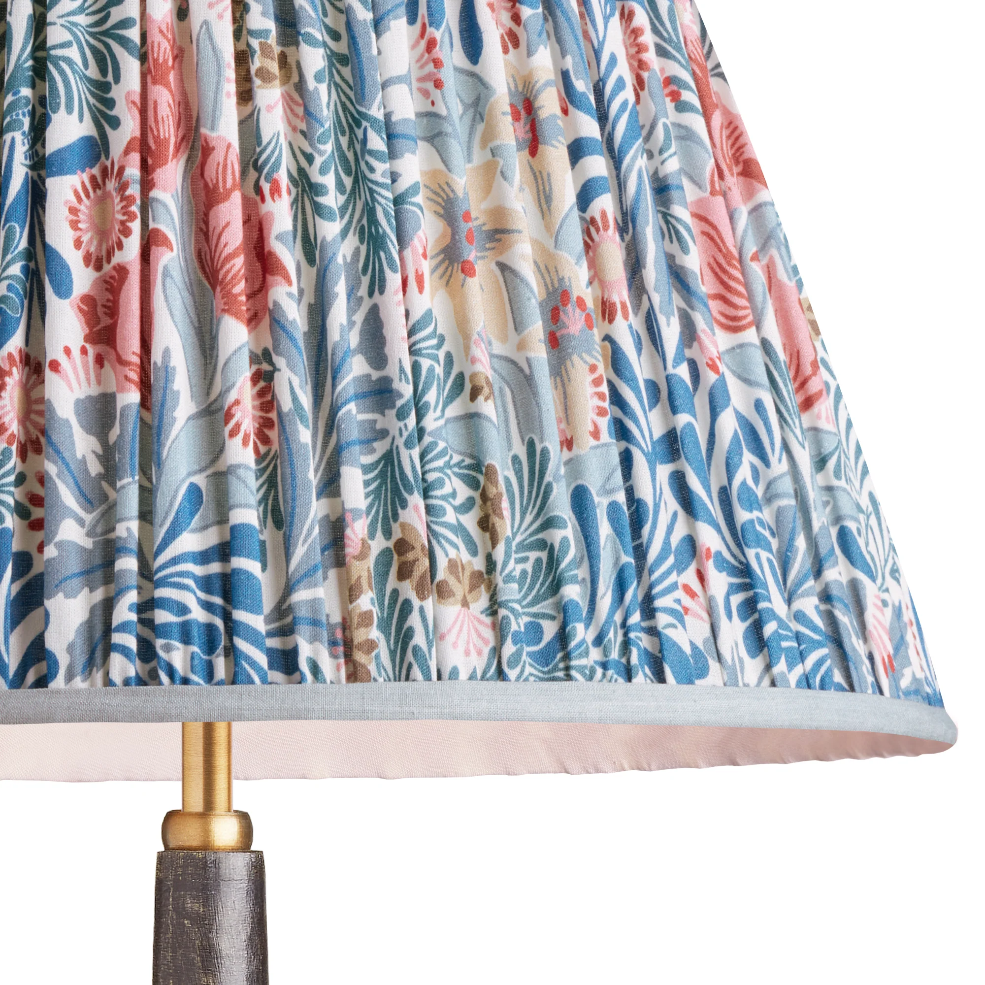 25cm empire shade in indigo and barbed berry Bower printed cotton by Morris & Co. - Image 2