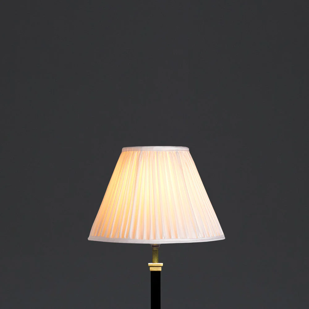25cm empire shade in white silk - Image 4