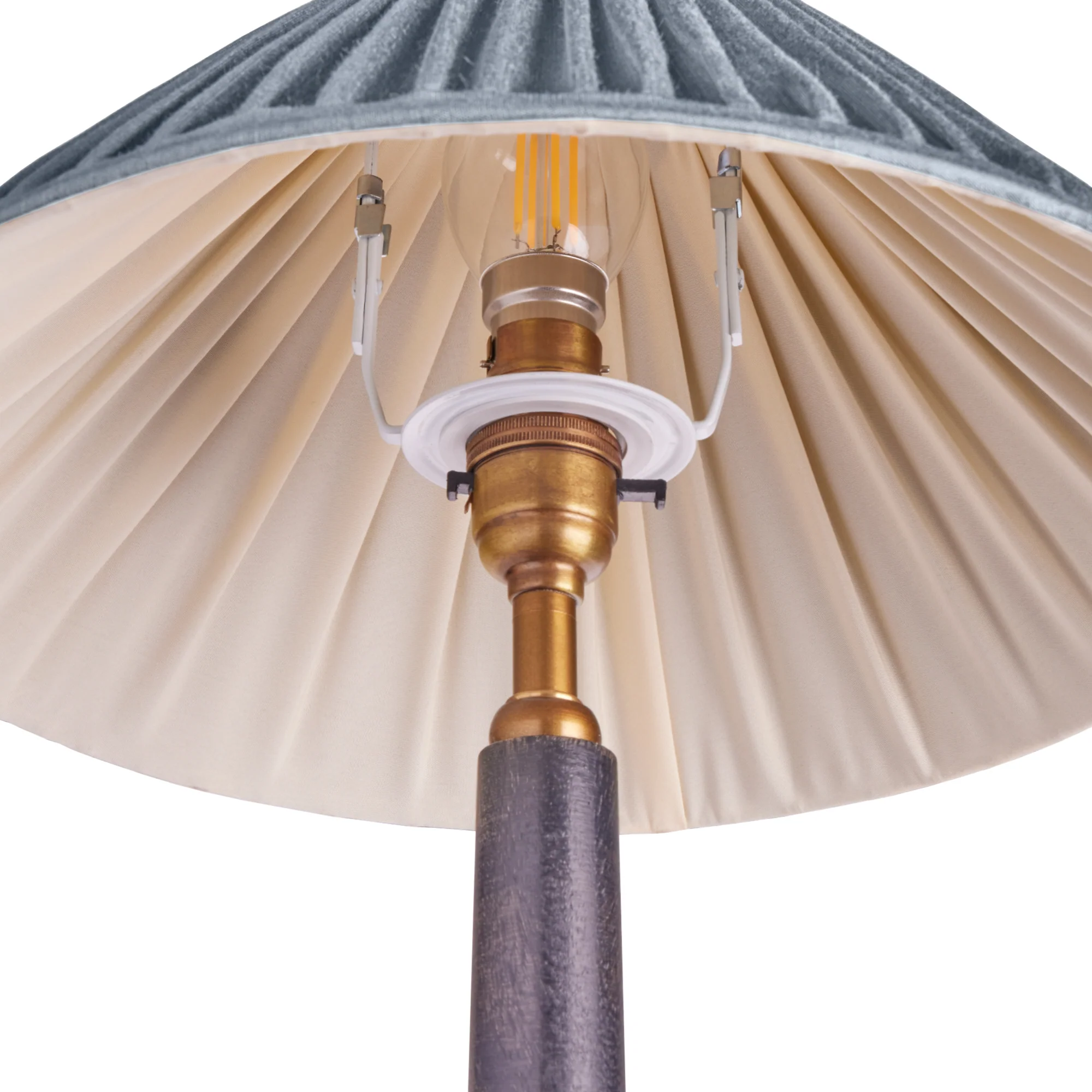25cm extreme empire shade in Moonstone silk - Image 4