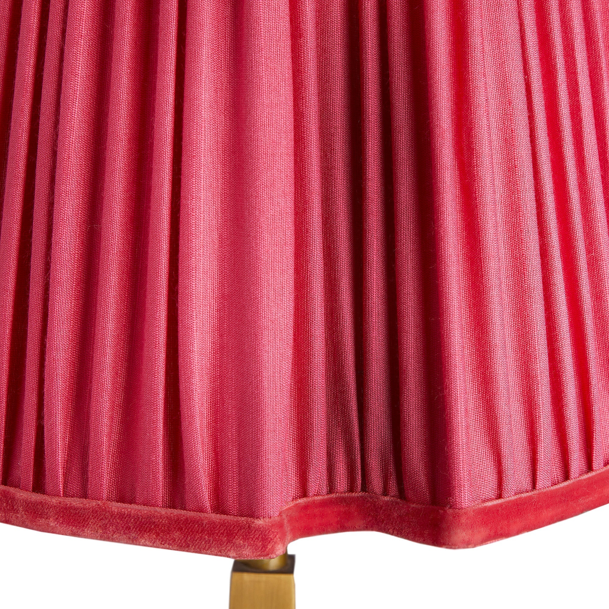 25cm fluted fancy shade in ruby silk with velvet tape - Image 4