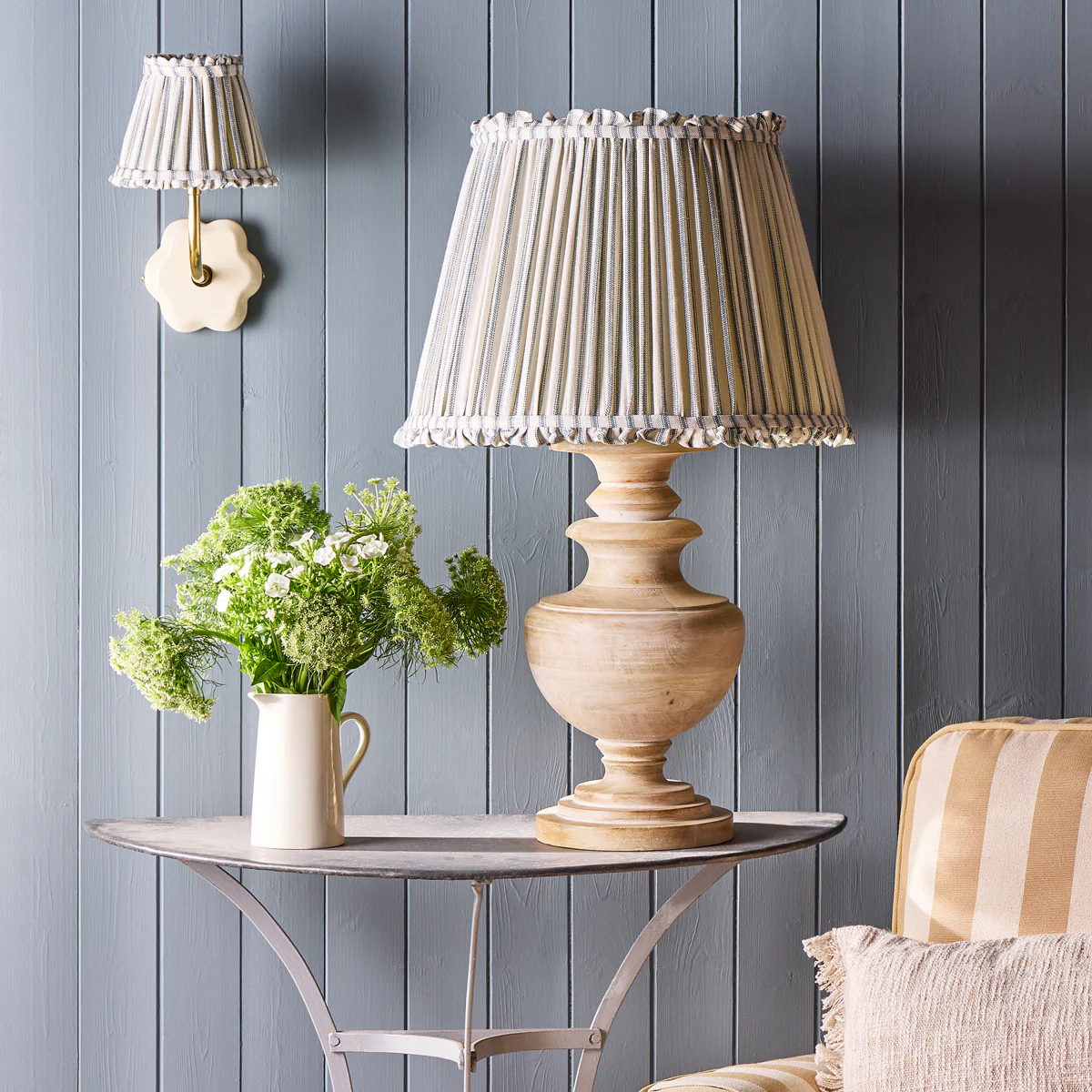 30cm empire bloomer shade in blue ticking linen - Image 5