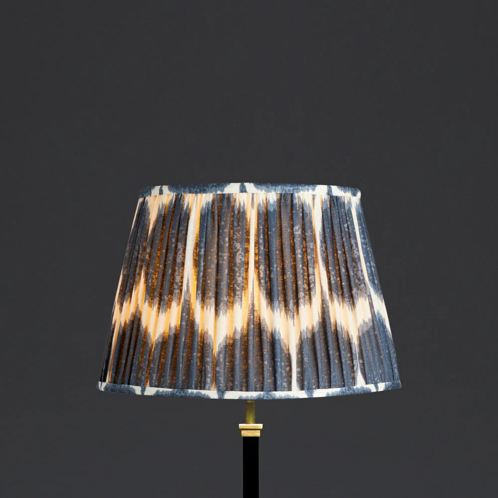 35cm straight empire printed linen ikat shade in navy Yoda - Image 2