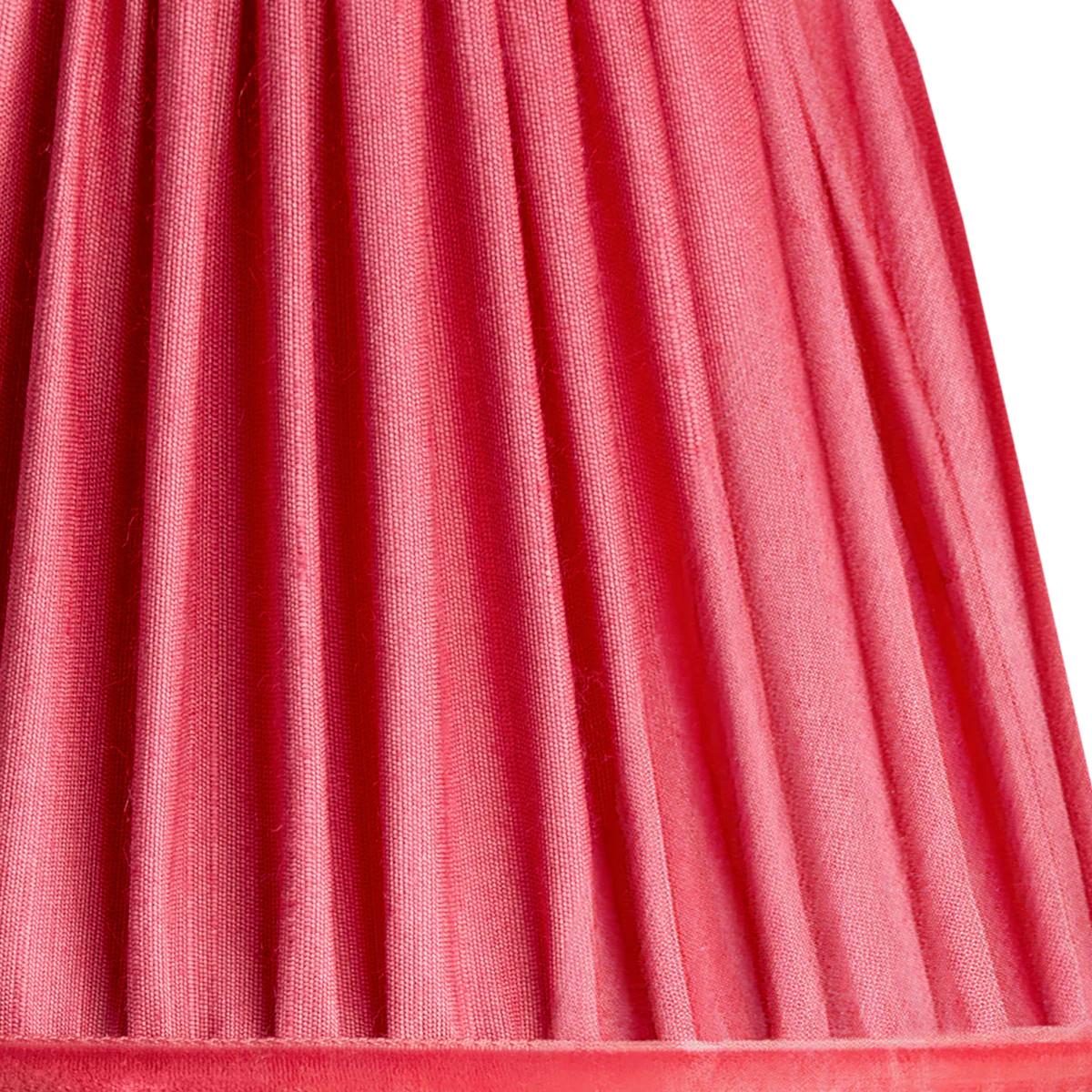 40cm scalloped shade in Ruby silk with velvet tape