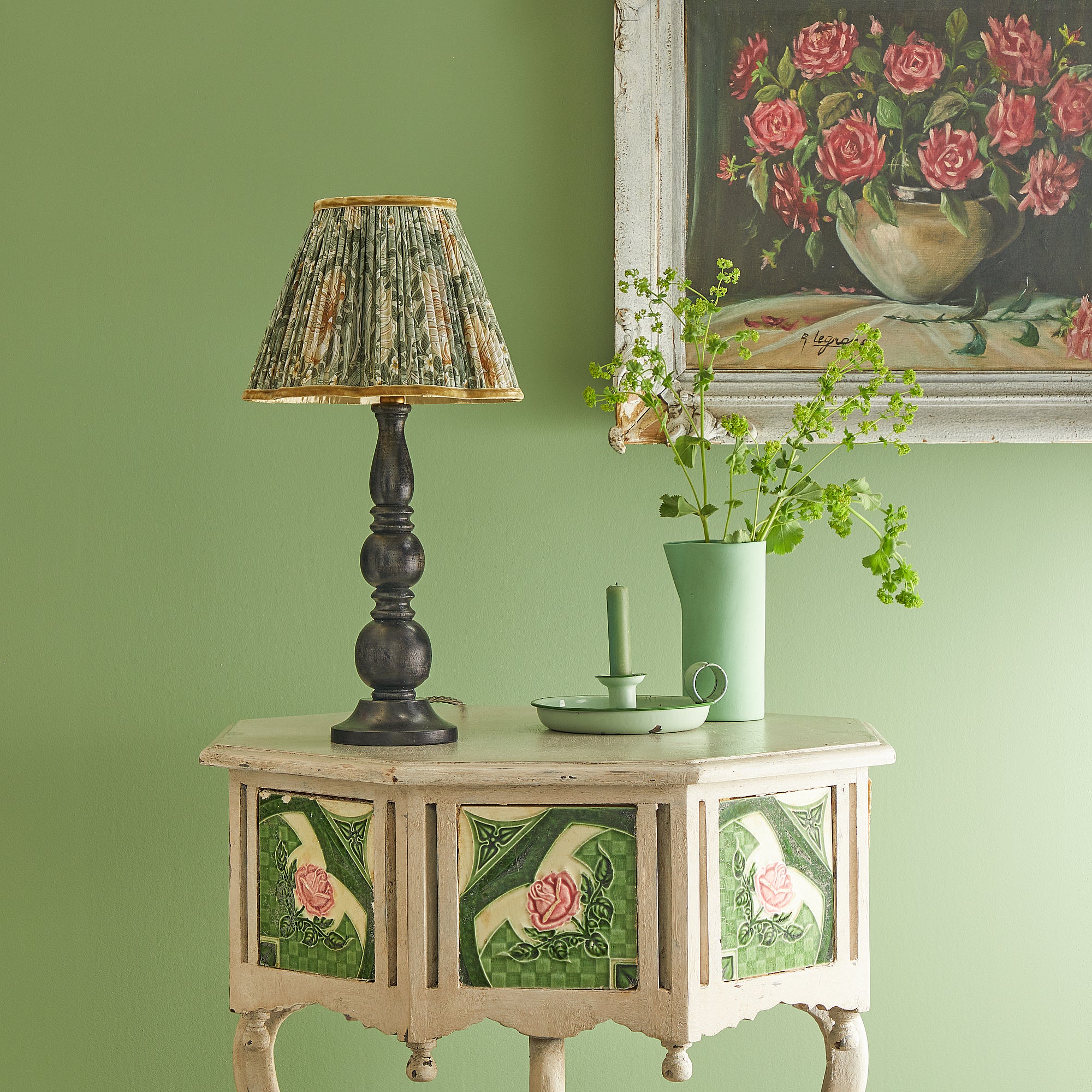 40cm scalloped straight empire shade in bay leaf & manilla silk Pimpernel by Morris & Co. - Image 6