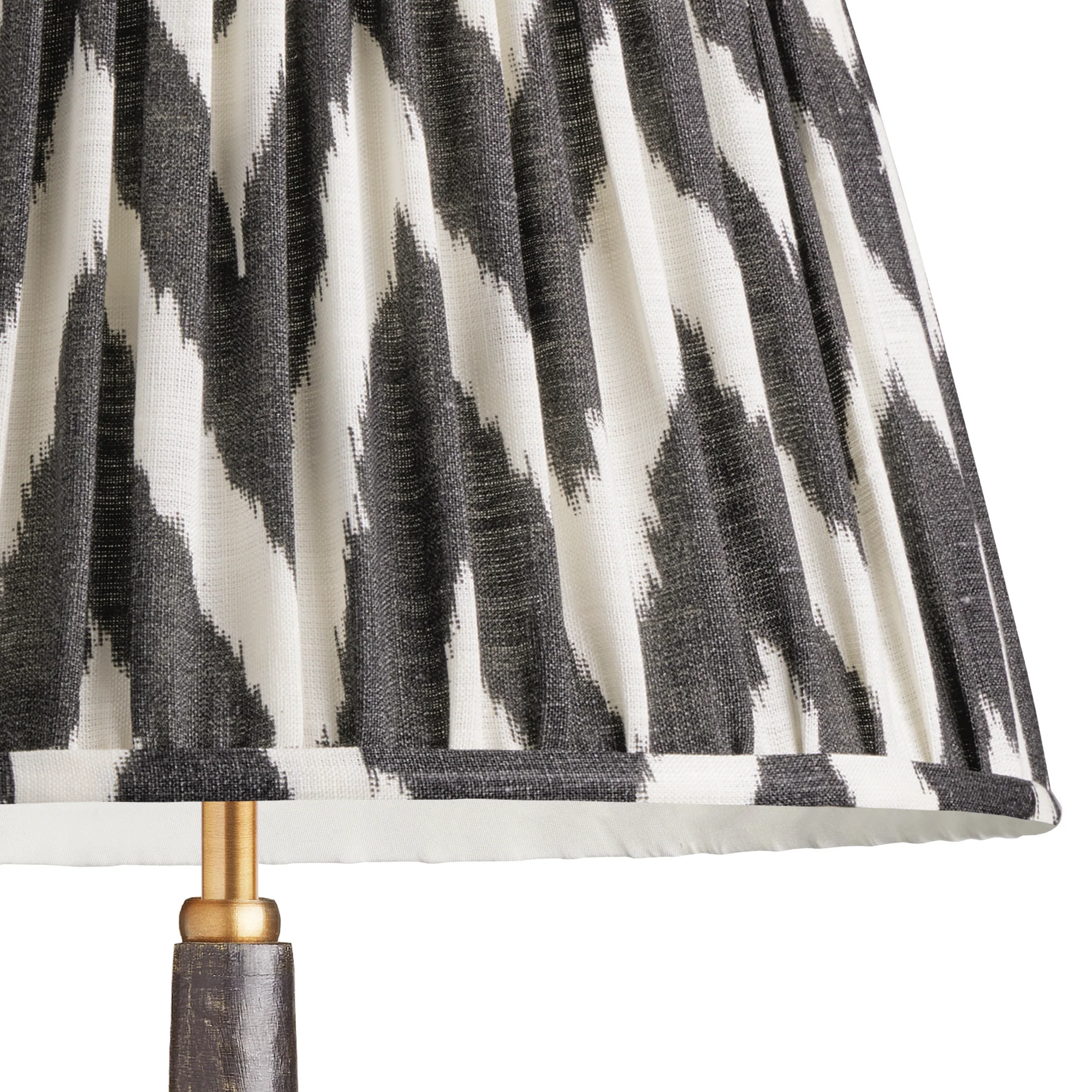 40cm straight empire gathered lampshade in black printed linen ikat - Image 2