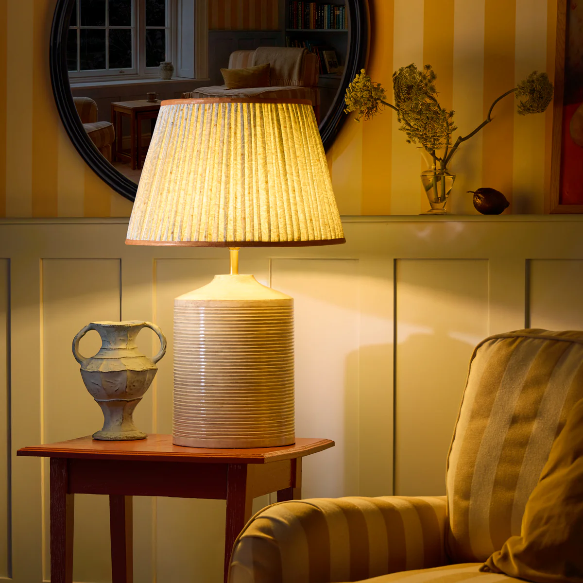 40cm Straight empire shade in azura 'spriglee' linen by Ellen Merchant - Image 4
