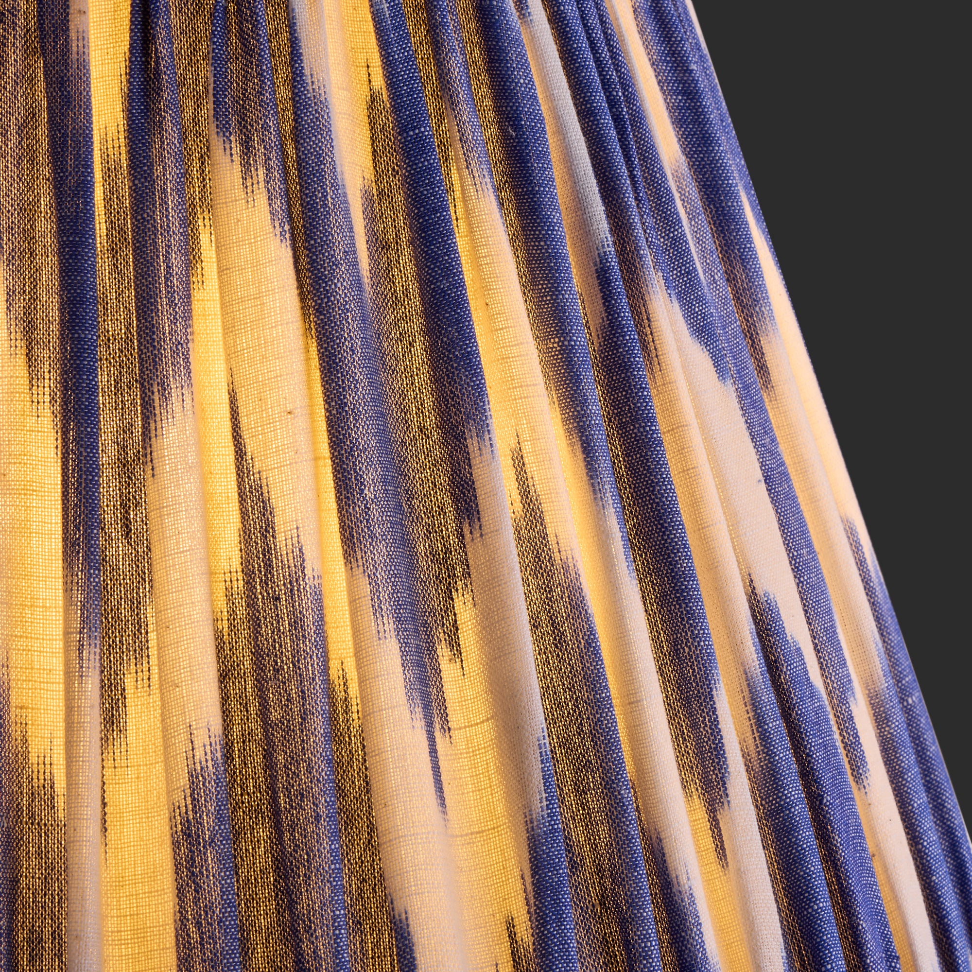 40cm straight empire shade in blue zig zag ikat woven linen - Image 3