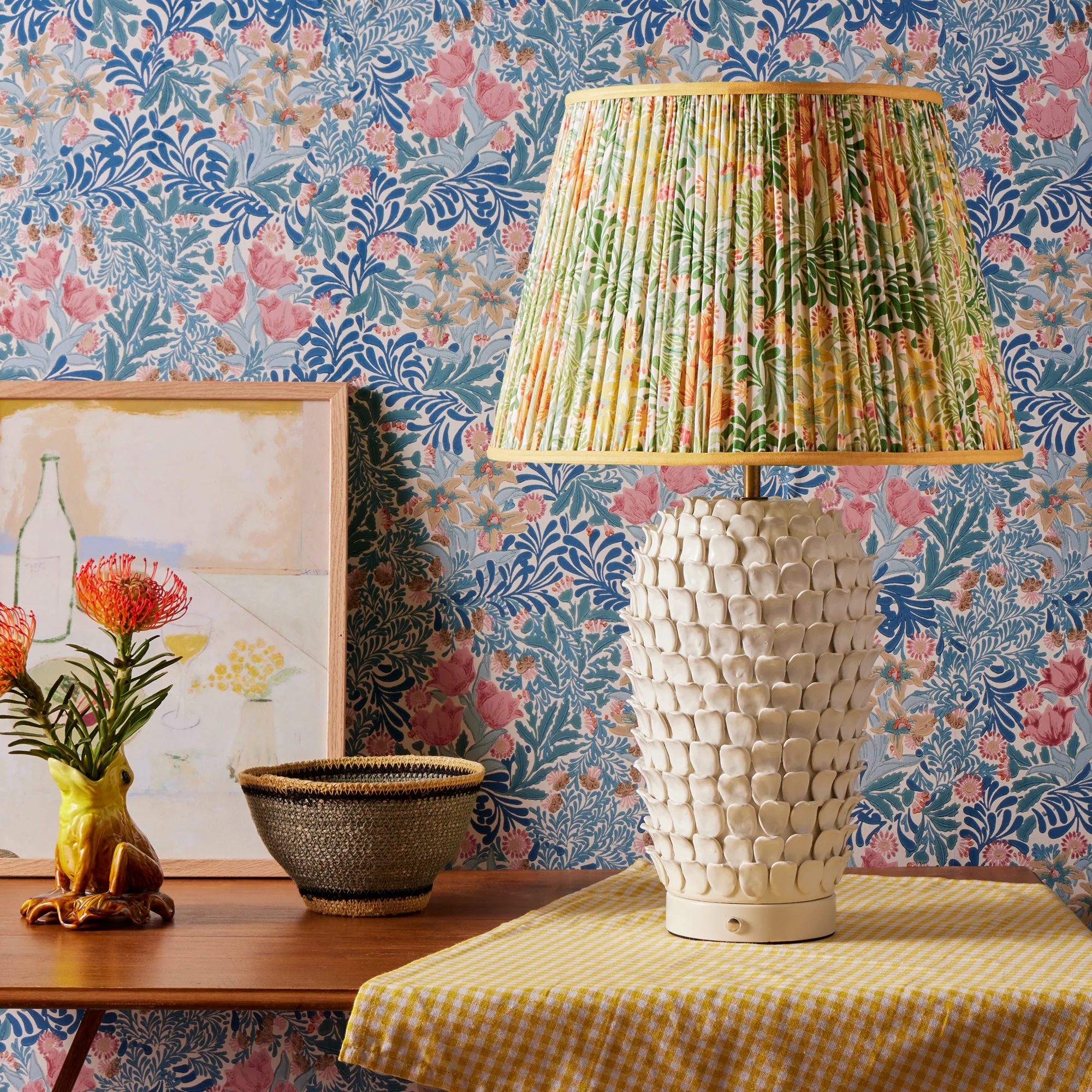 40cm straight empire shade in herball and weld Bower printed cotton by Morris & Co. - Image 5