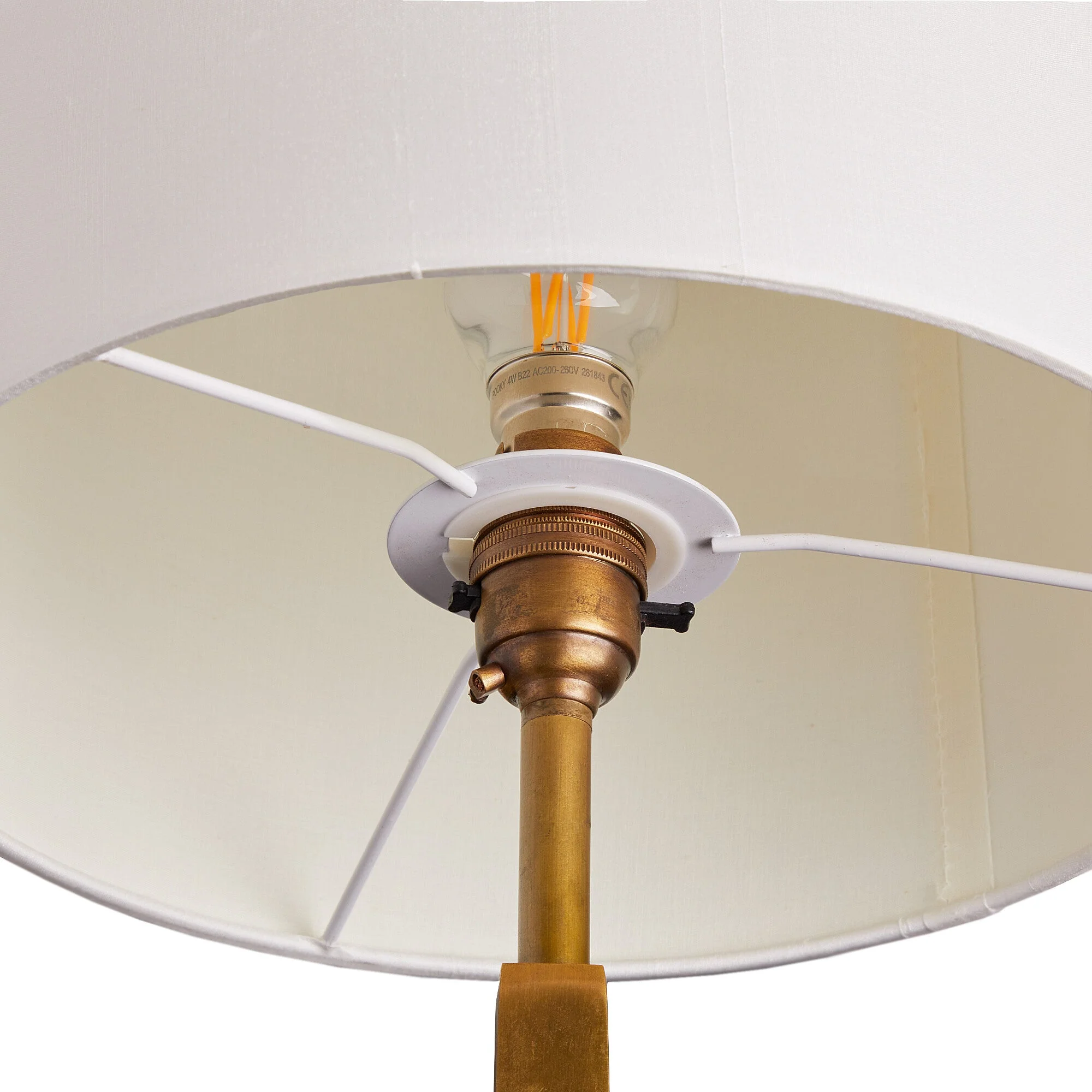 45cm drum shade in alabaster dupion silk - Image 3