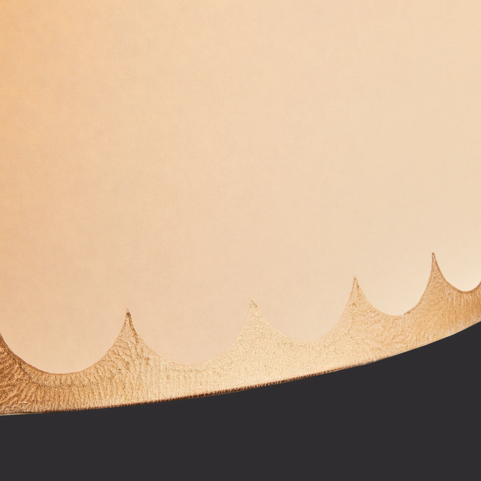 45cm straight empire shade in gold scallops hand painted card - Image 3