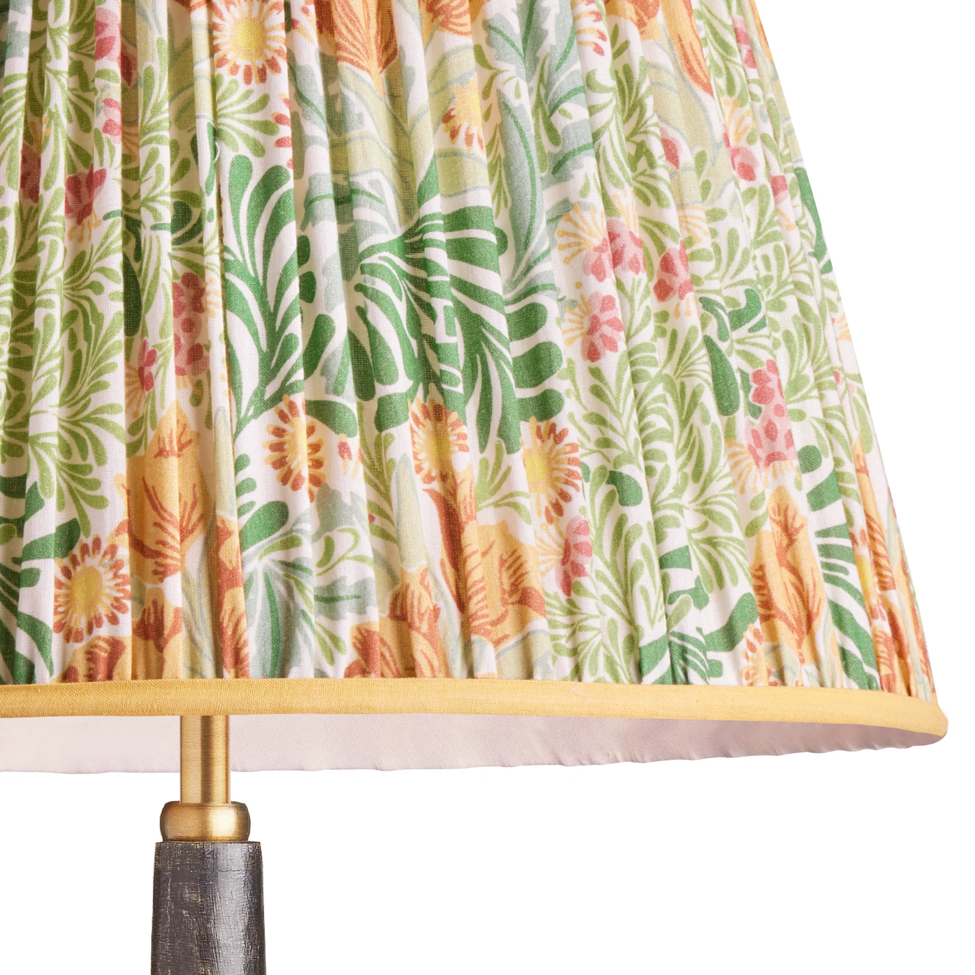45cm straight empire shade in herball and weld Bower printed cotton by Morris & Co. - Image 2