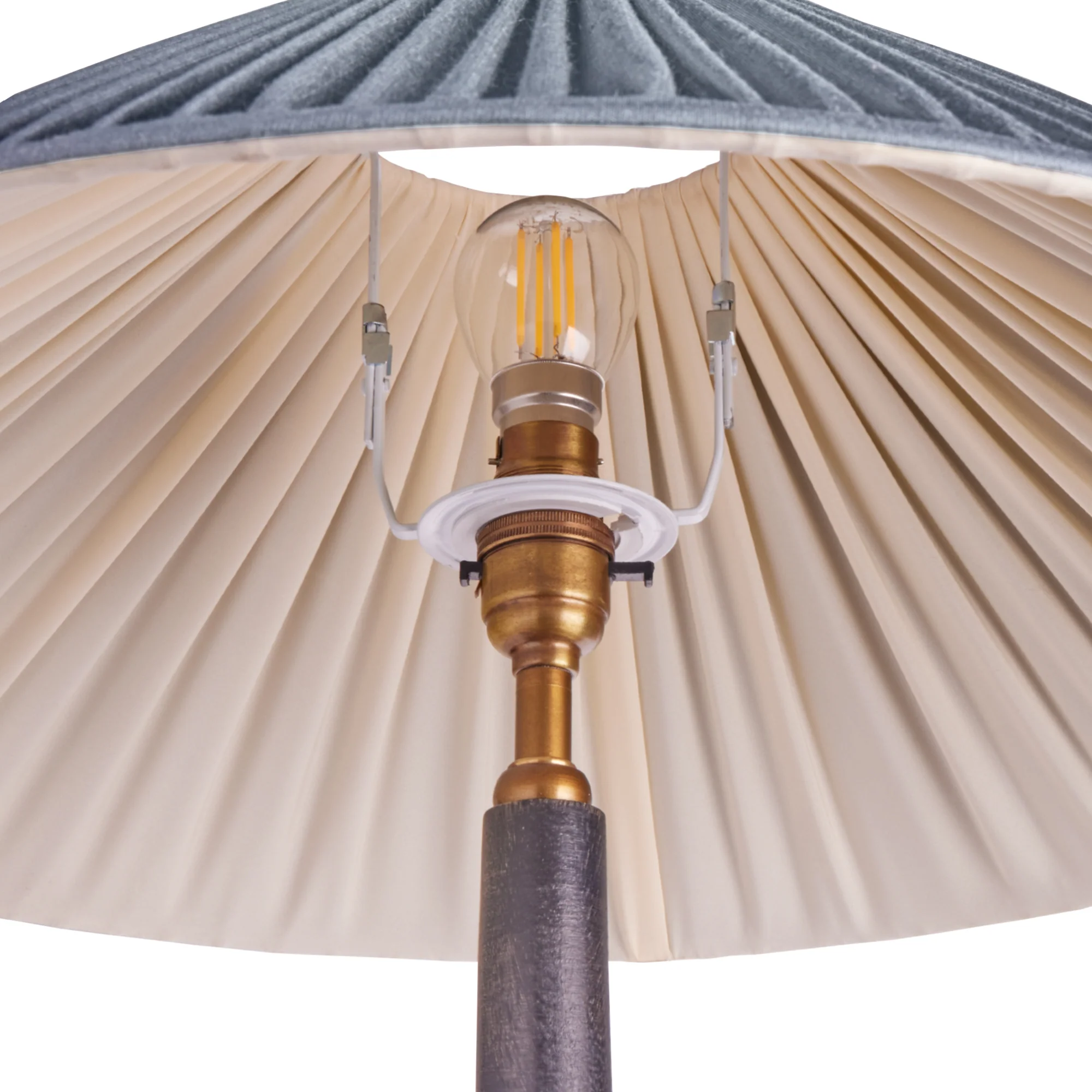 50cm extreme empire shade in Moonstone silk - Image 4