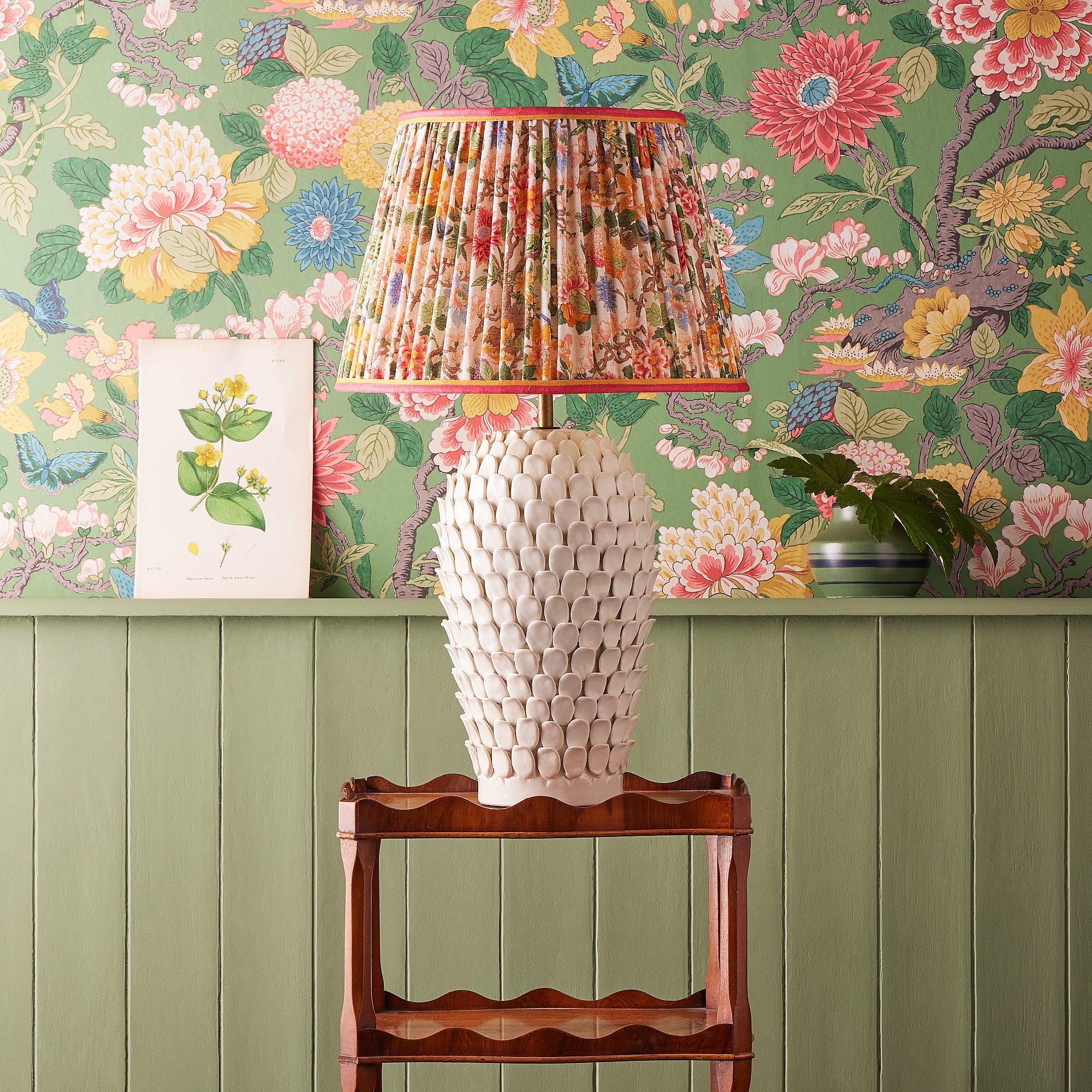50cm straight empire shade in original Little Magnolia linen by GP & J Baker - Image 5
