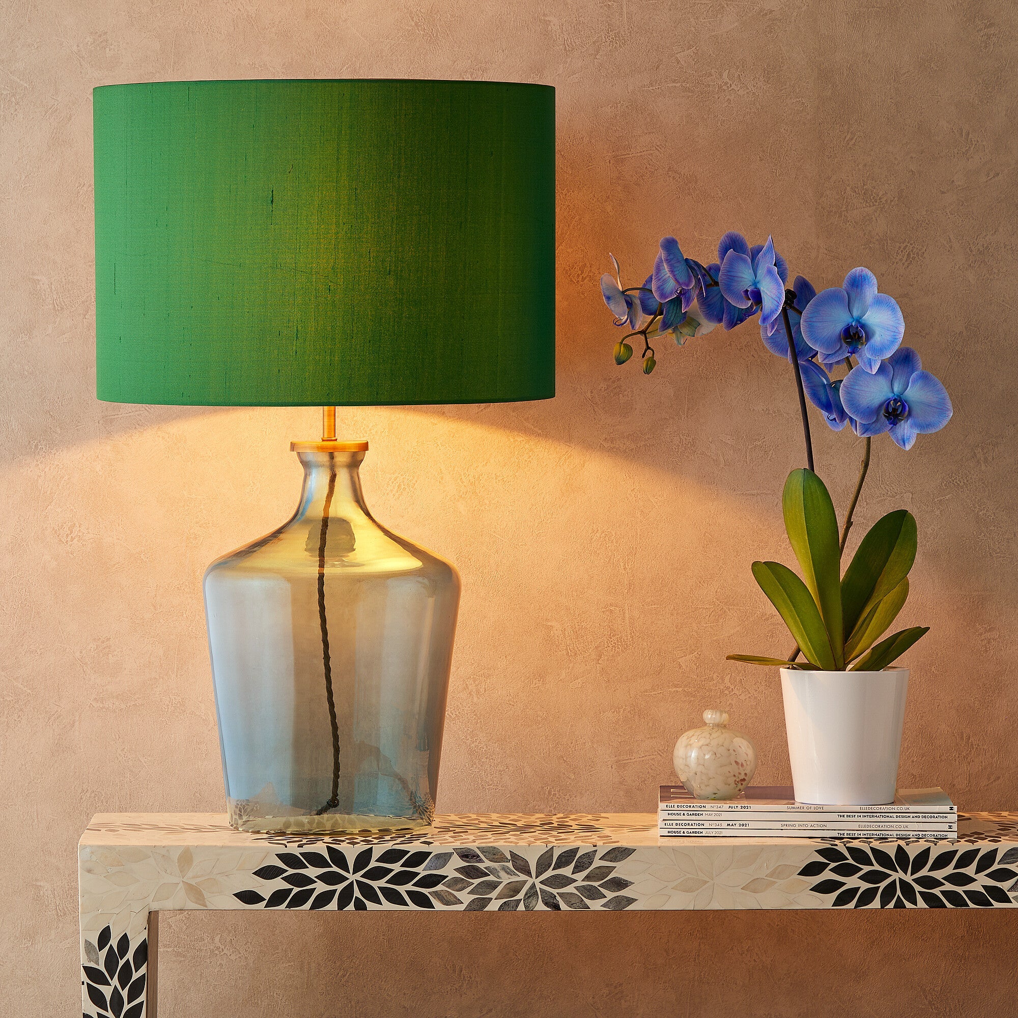 Arnie table lamp in blue glass - Image 9