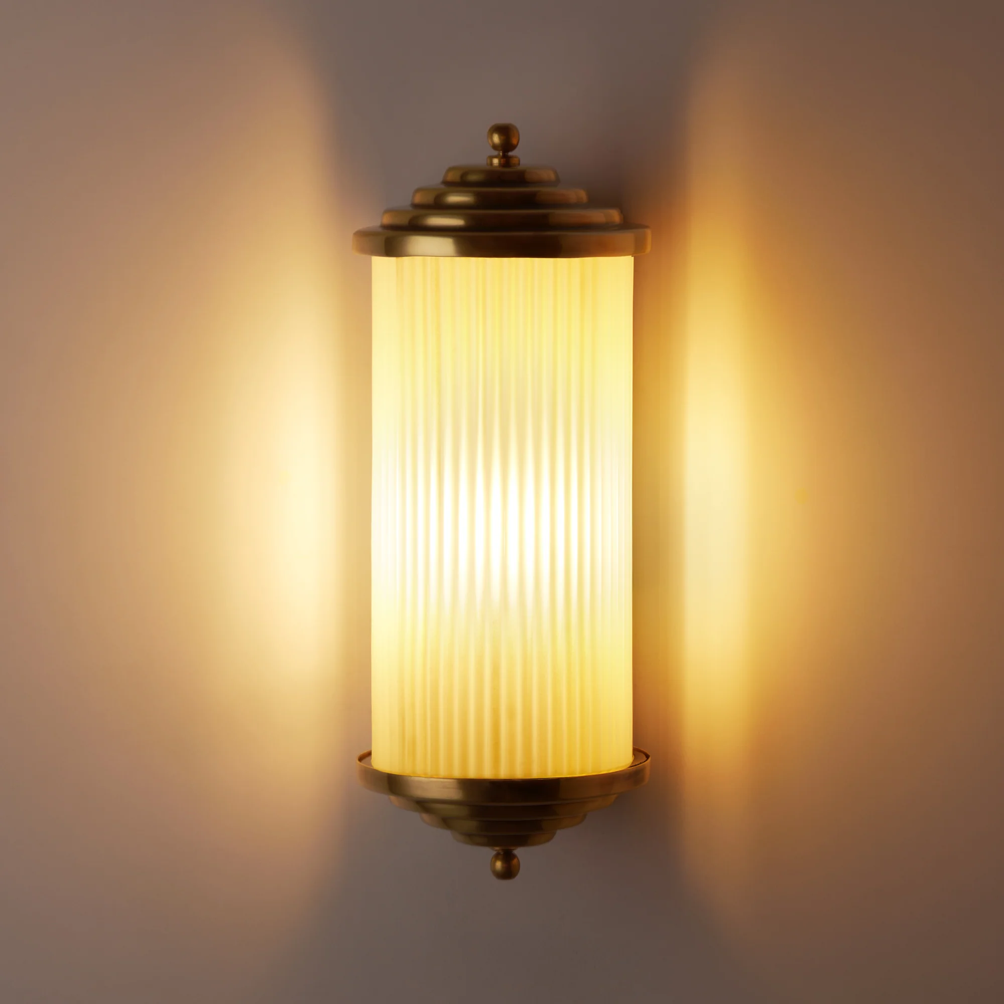 Deco Baby Roddy IP44 rated wall light in brass and frosted glass - Image 8