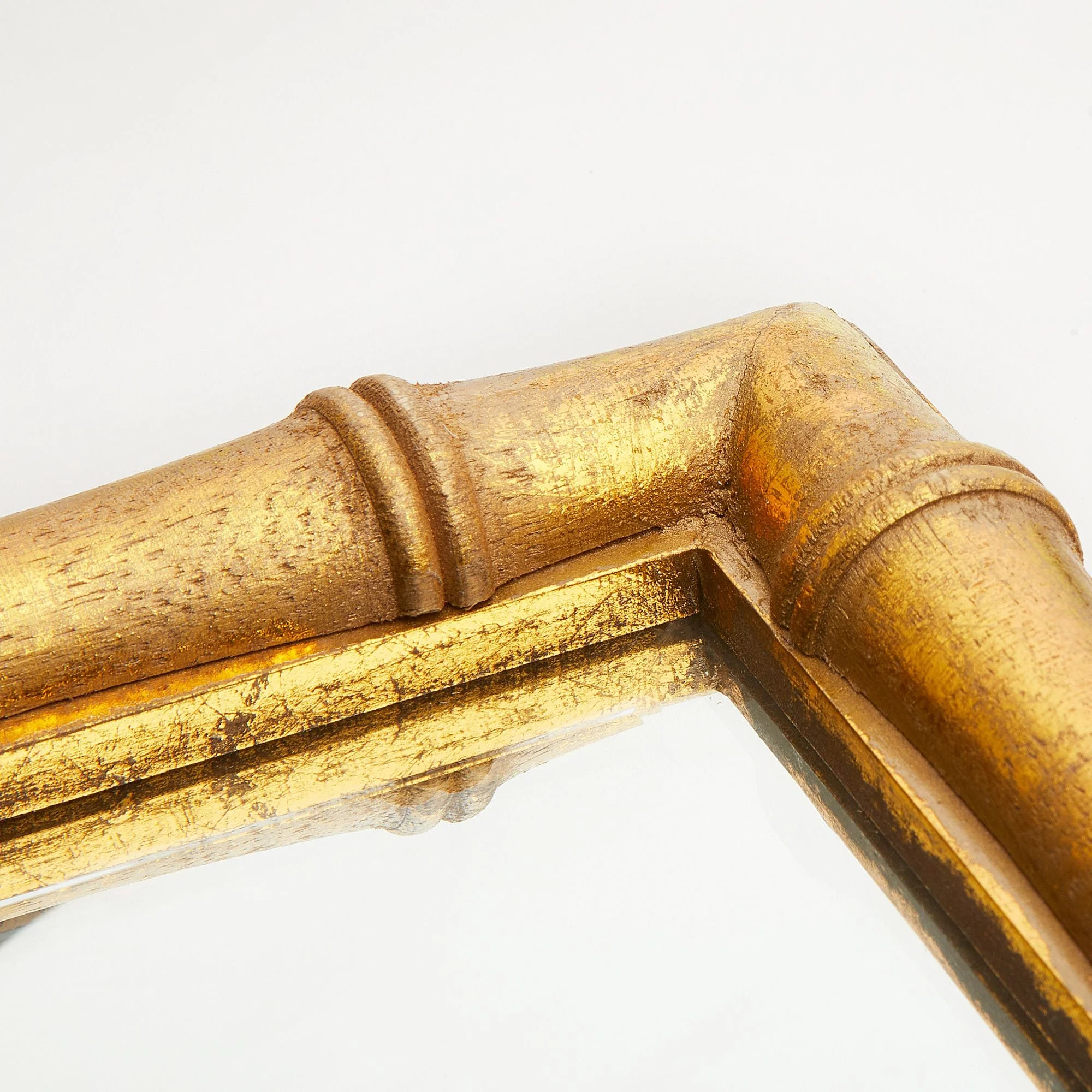Baloo mirror in a gold finish - Image 6