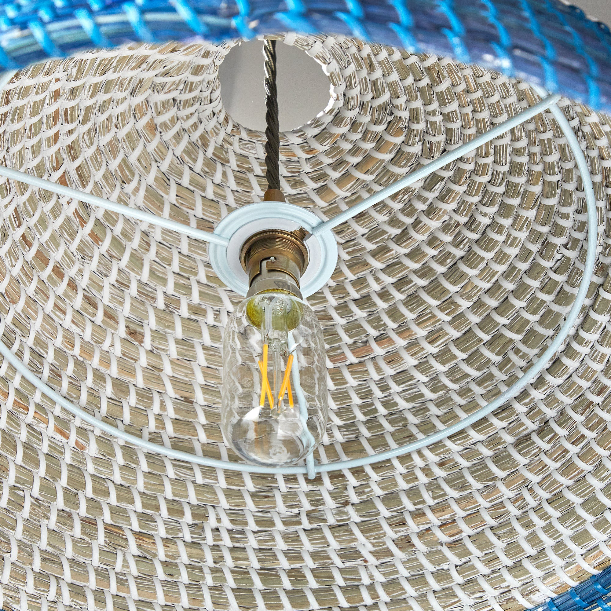 Barolo pendant shade in whitewashed seagrass with turquoise stripe - Image 3