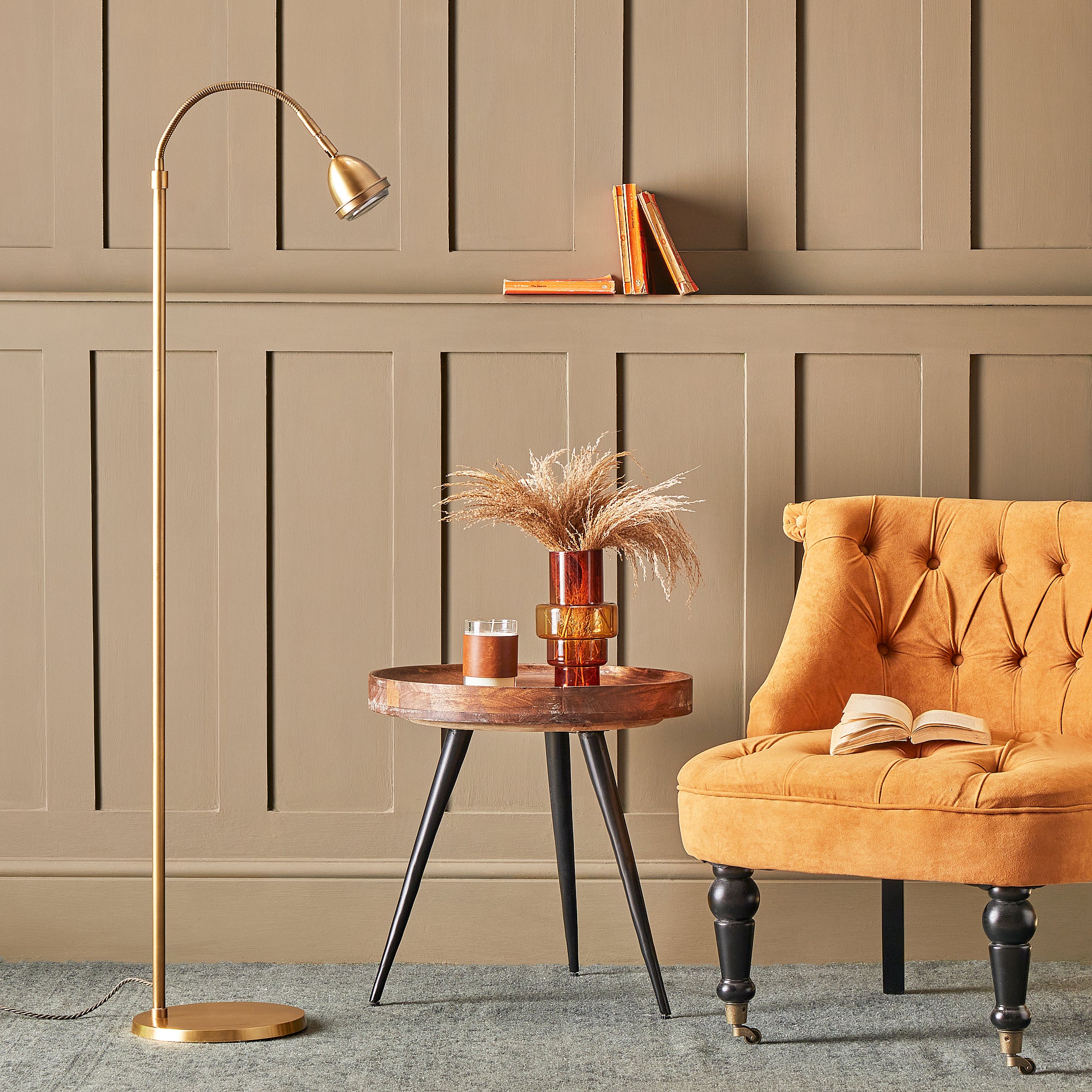 Beamish reading lamp in antiqued brass - Image 7