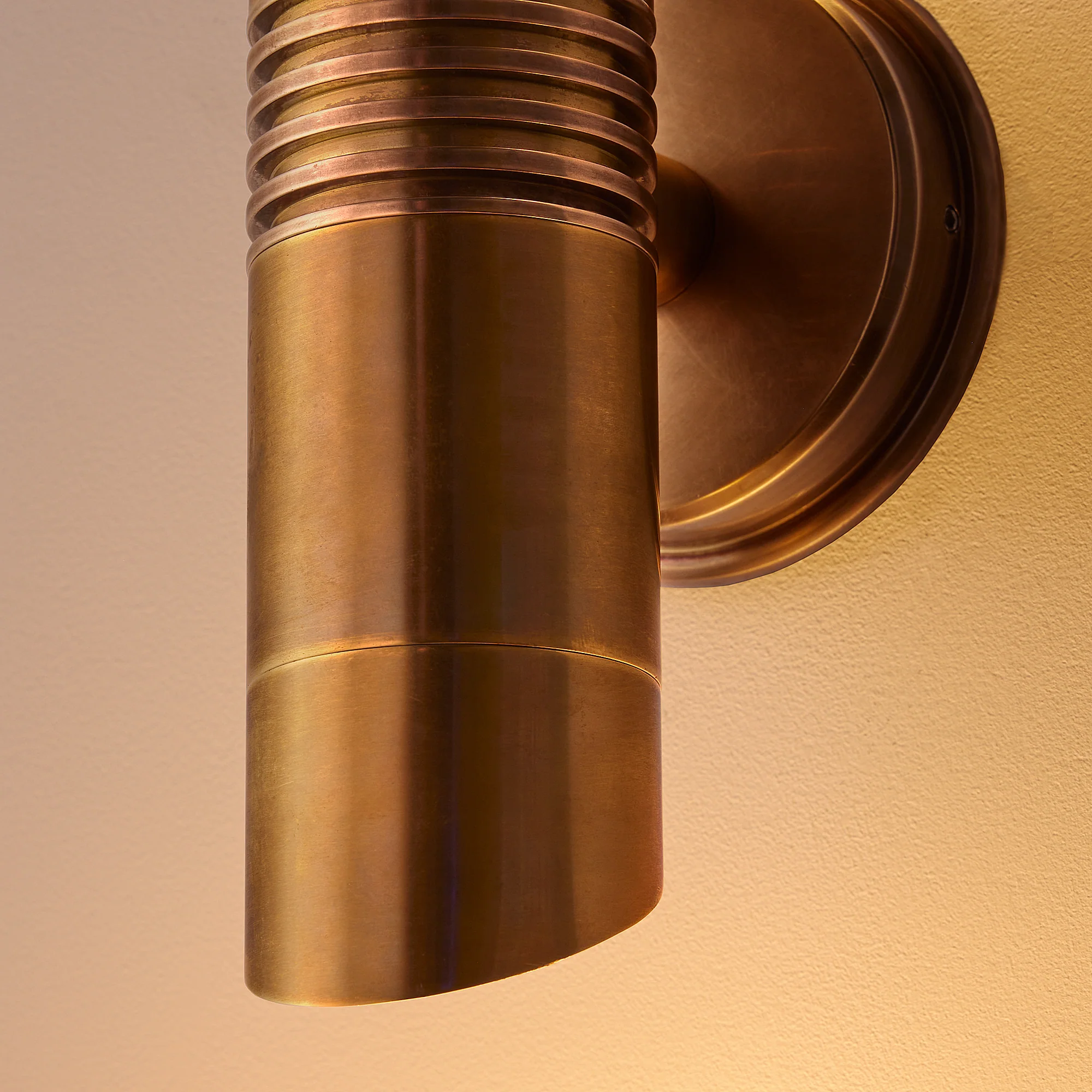 Blythe IP54 up and down wall light in aged brass - Image 11