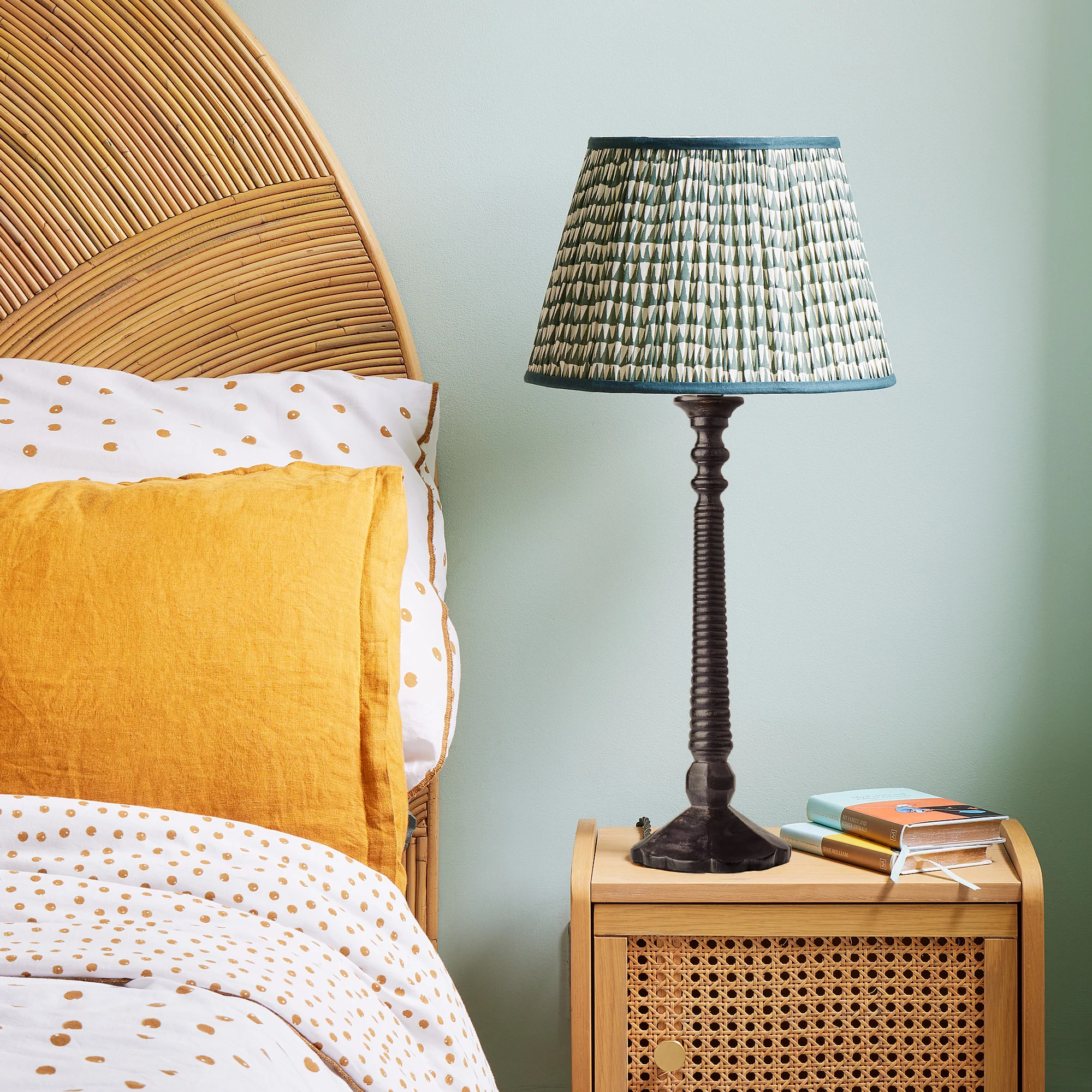 Boster table lamp in ebony - Image 6