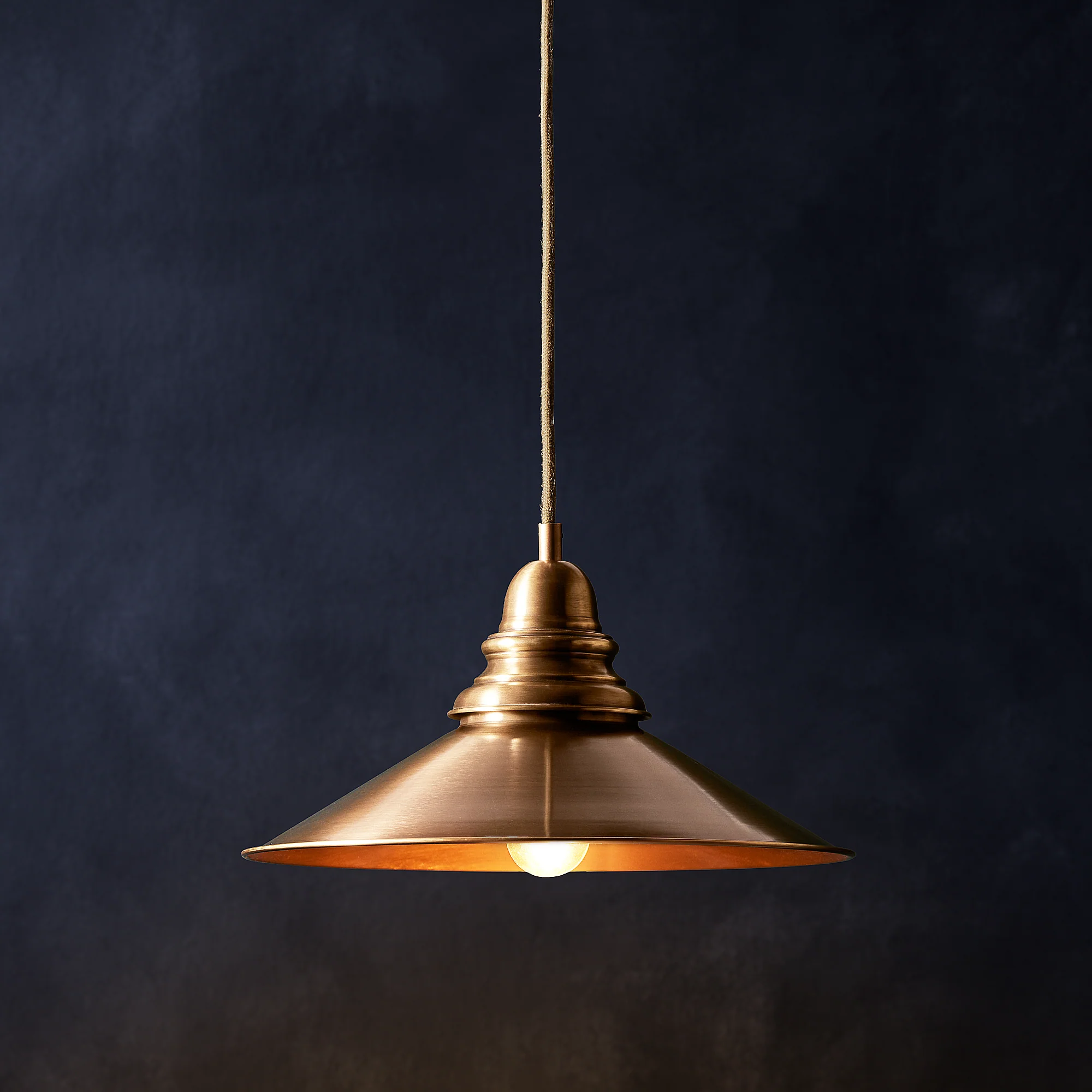Bugatti pendant in antiqued brass - Image 2