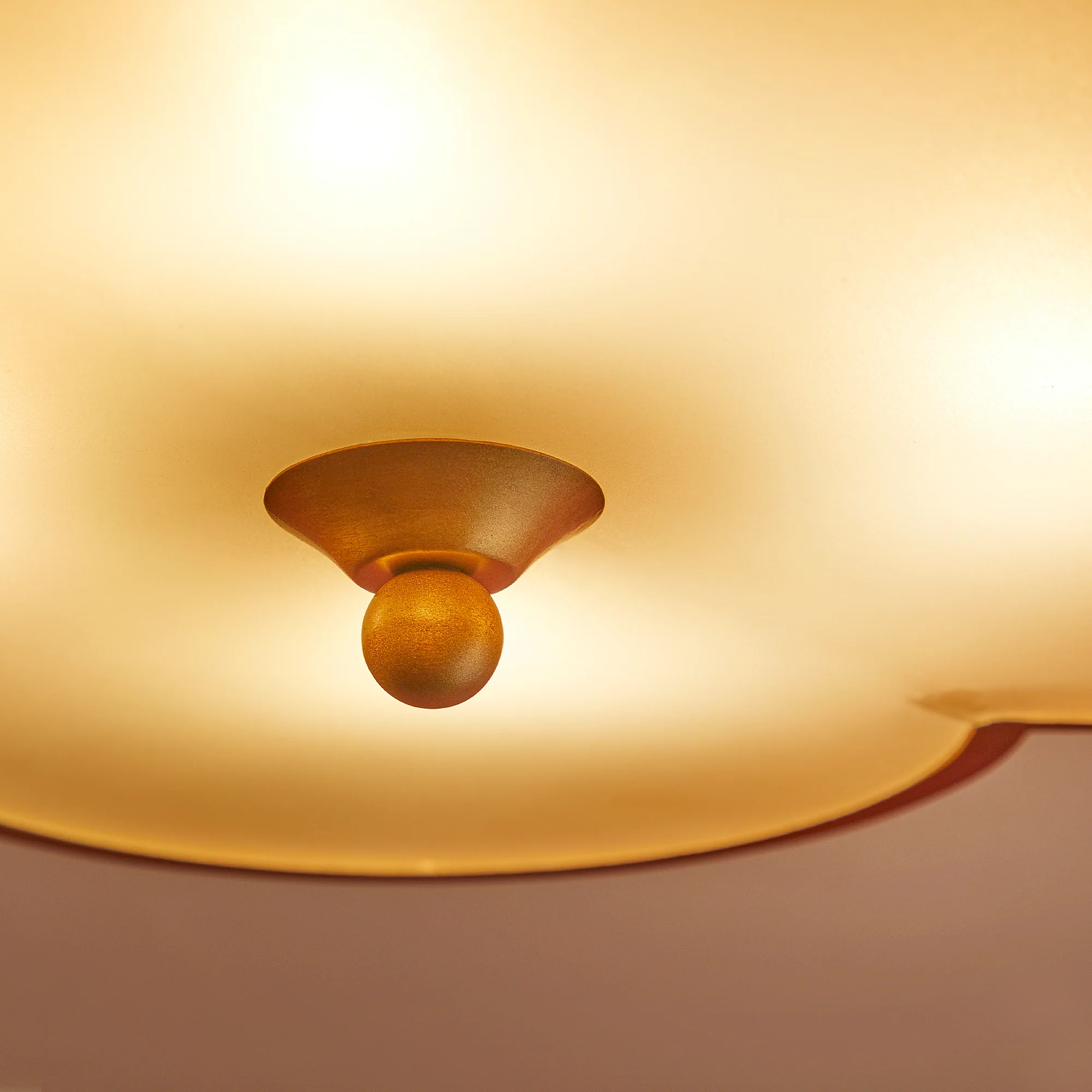 Clover flush ceiling fitting in brass with glass rods - Image 10
