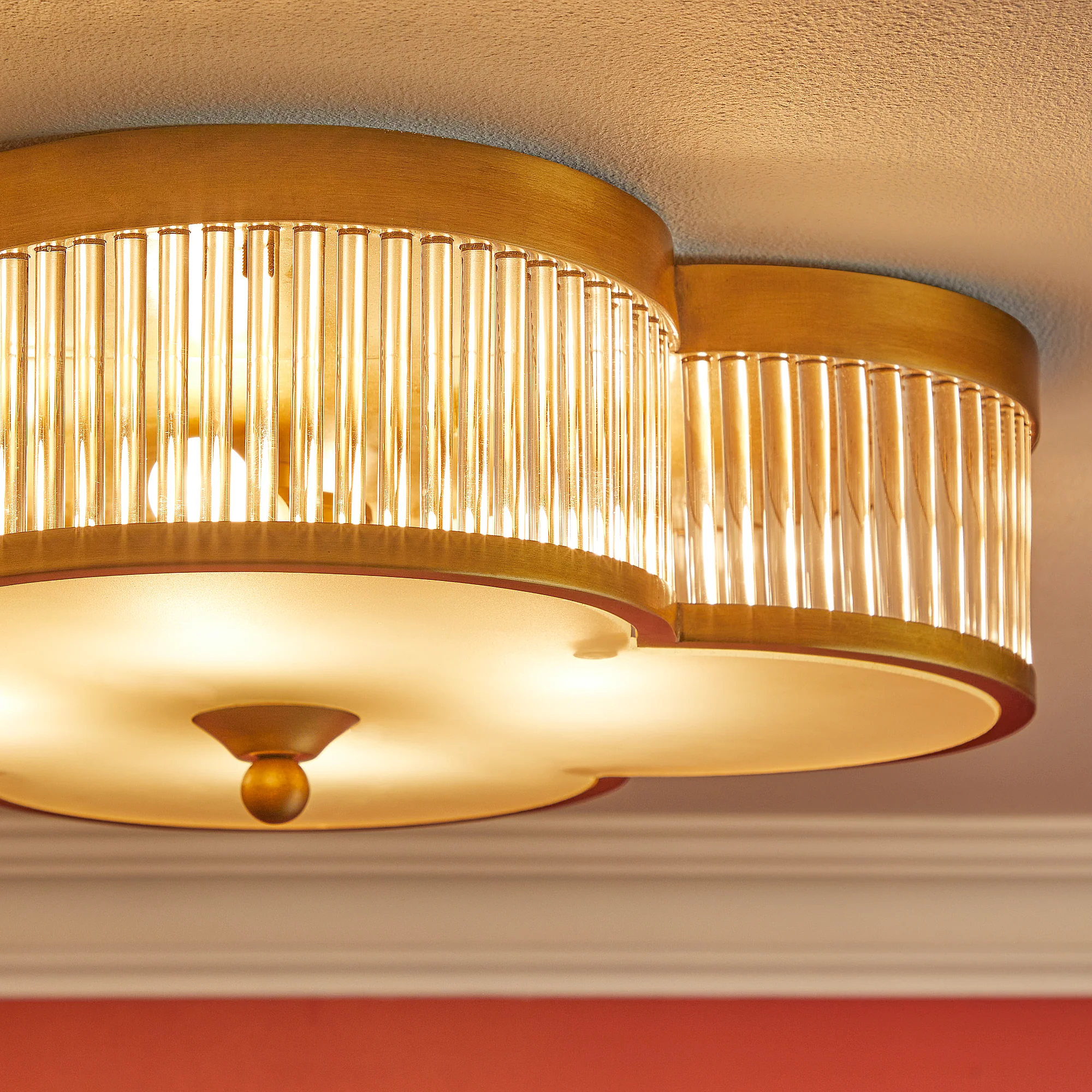 Clover flush ceiling fitting in brass with glass rods - Image 8