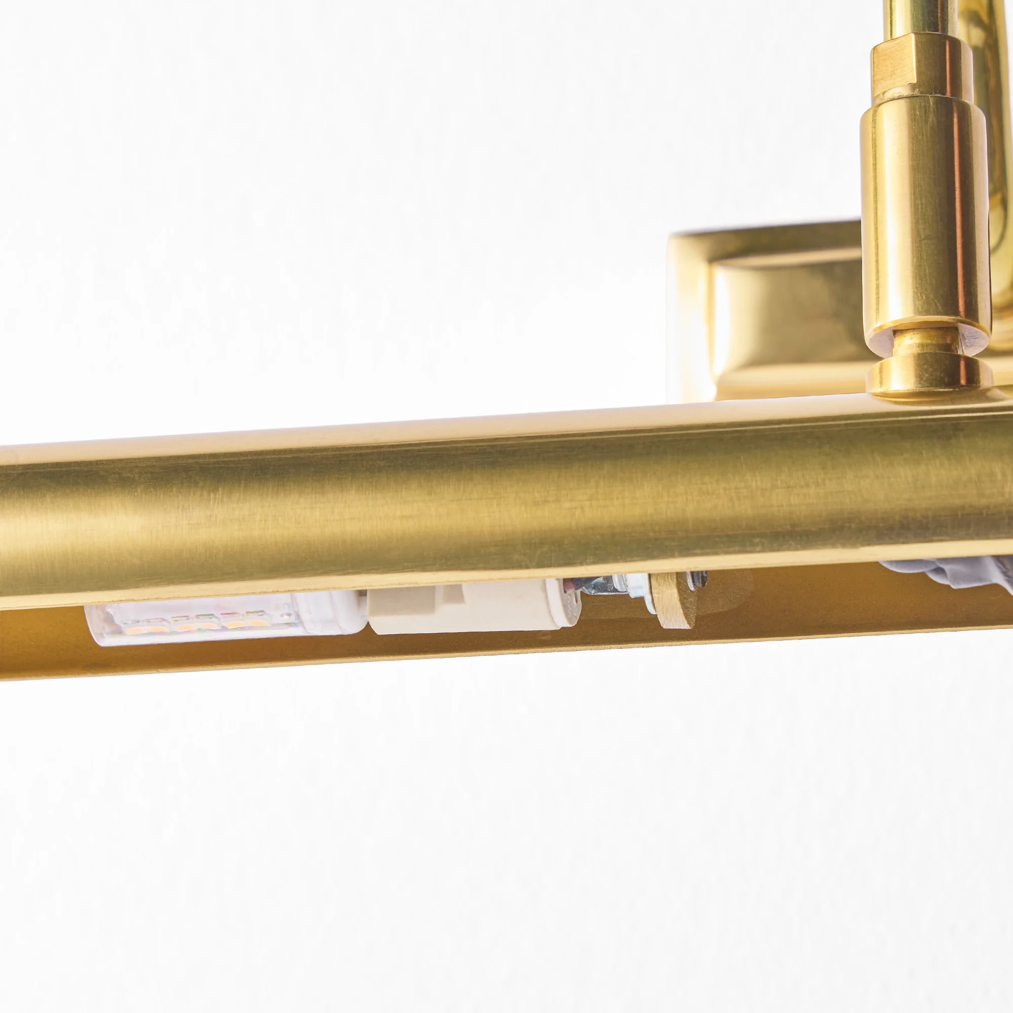 Regular Clyfford picture light in waxed antique brass - Image 8