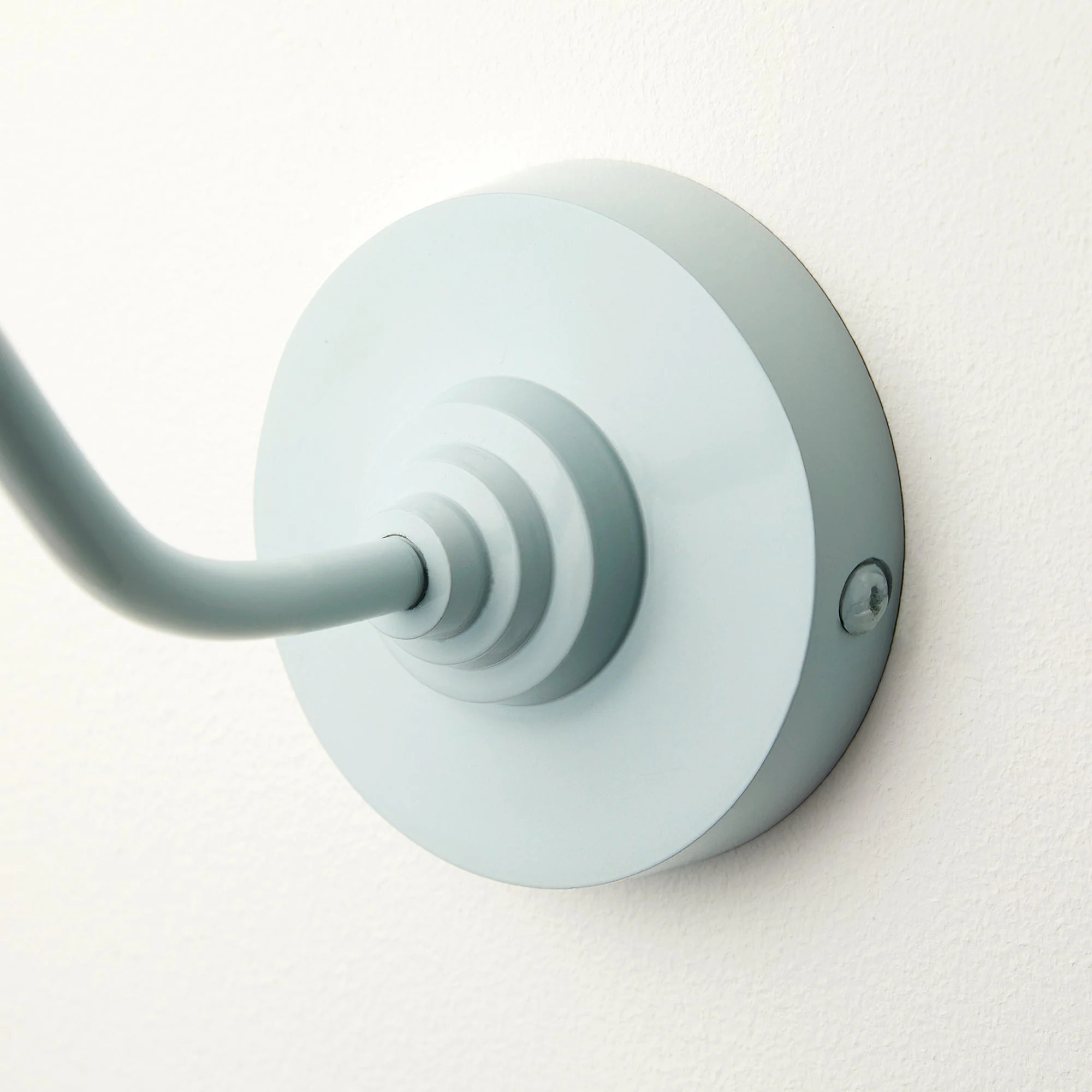 Cone wall fitting in chalk blue - Image 4