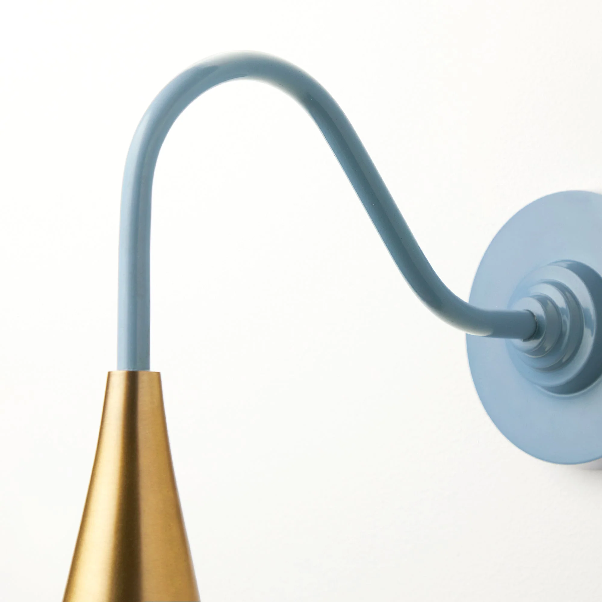 Cone wall fitting in windward blue - Image 3