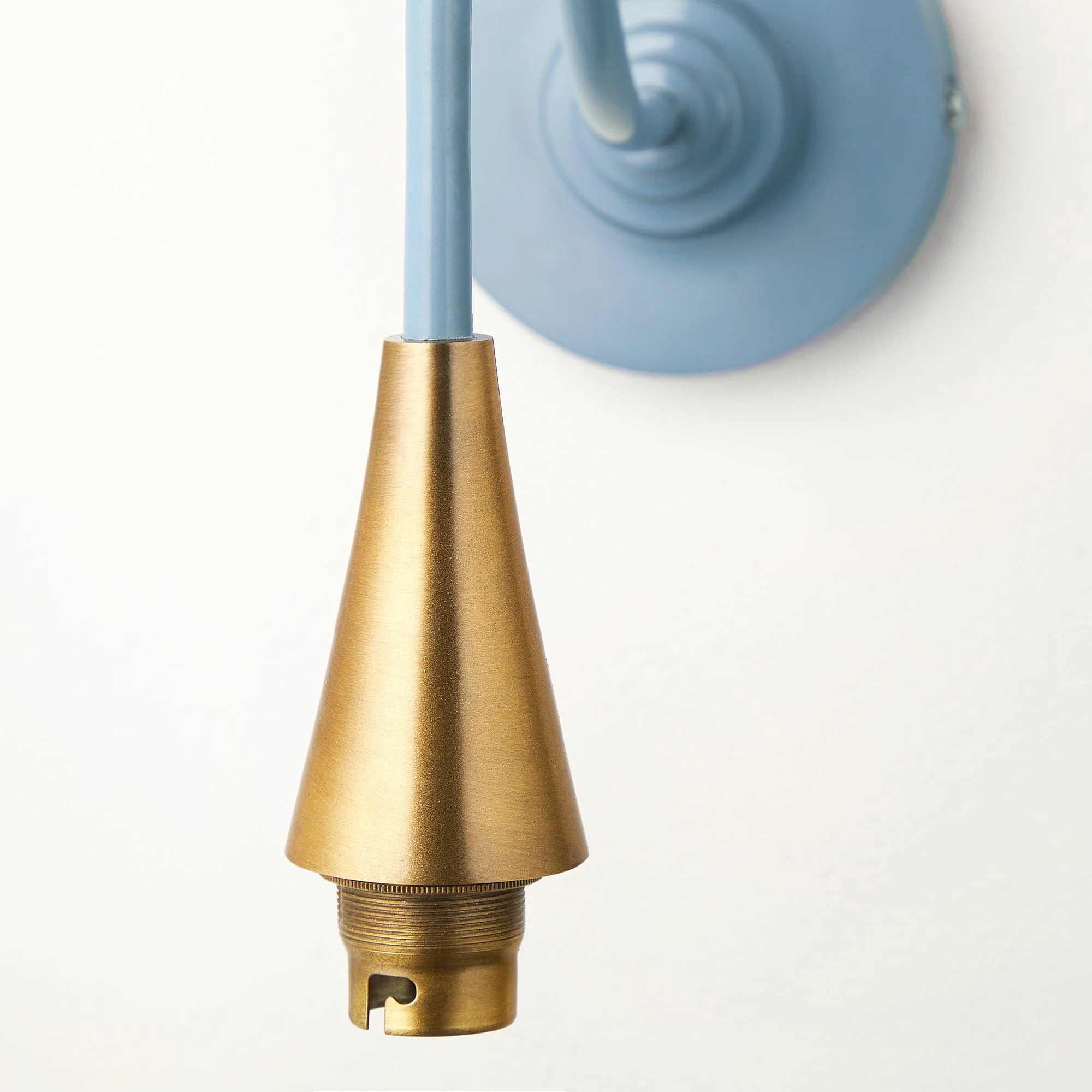 Cone wall fitting in windward blue - Image 5