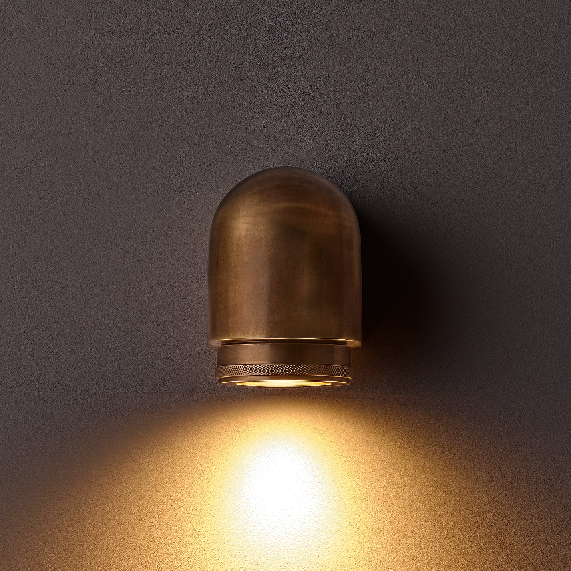 Coram IP54 mast light in aged brass - Image 8