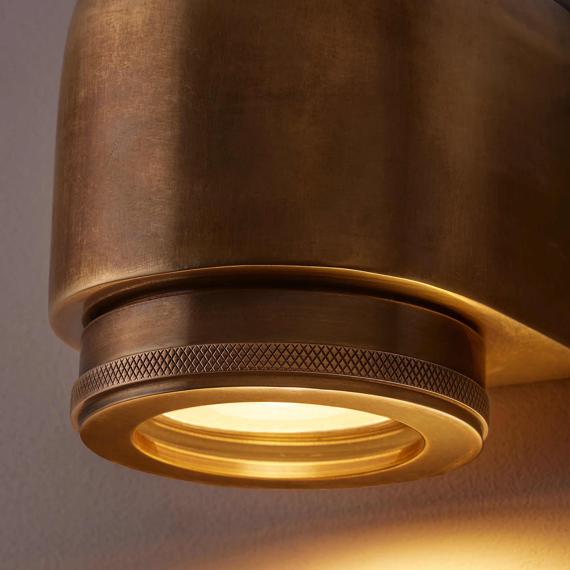 Coram IP54 mast light in aged brass - Image 9