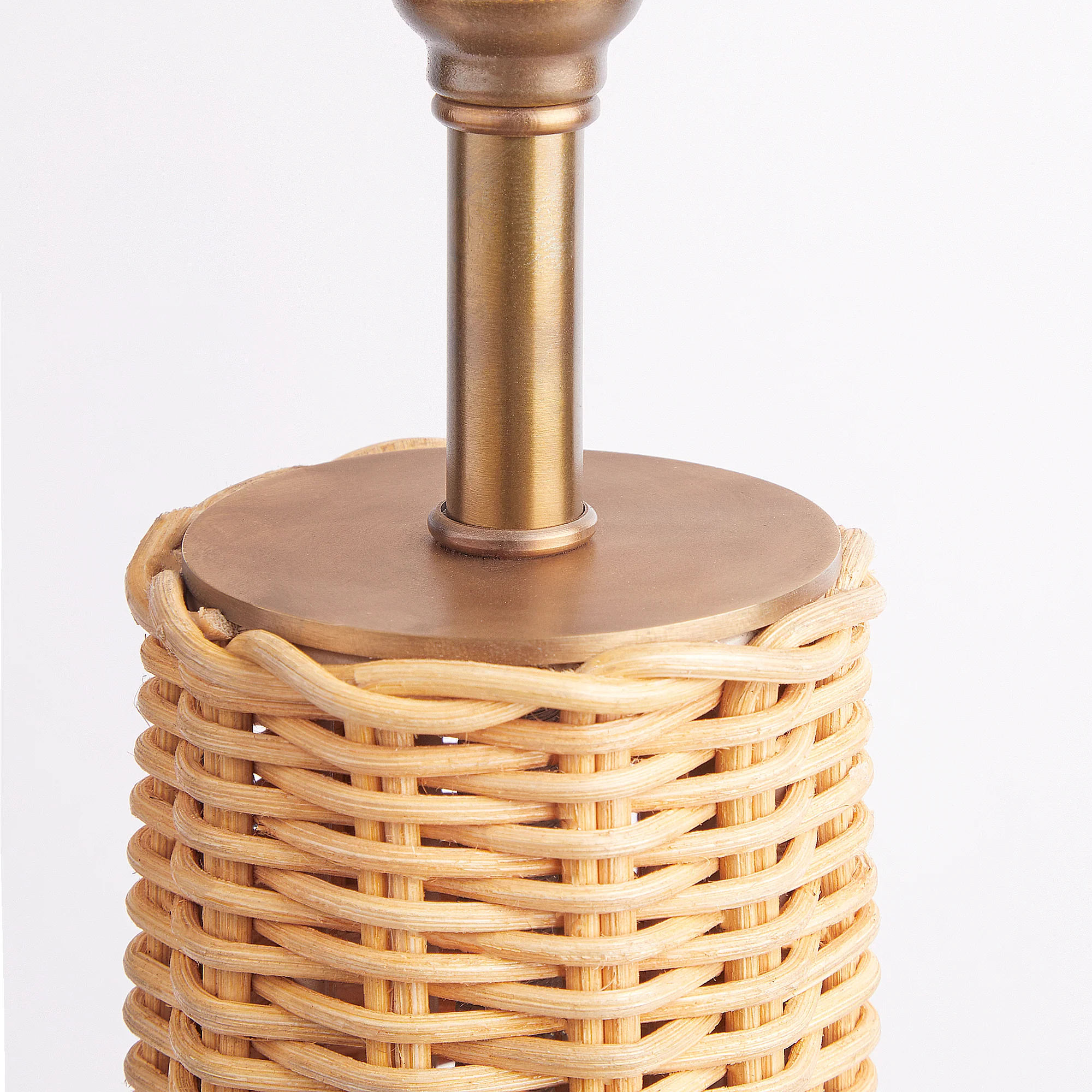 Cornet table lamp in rattan - Image 3