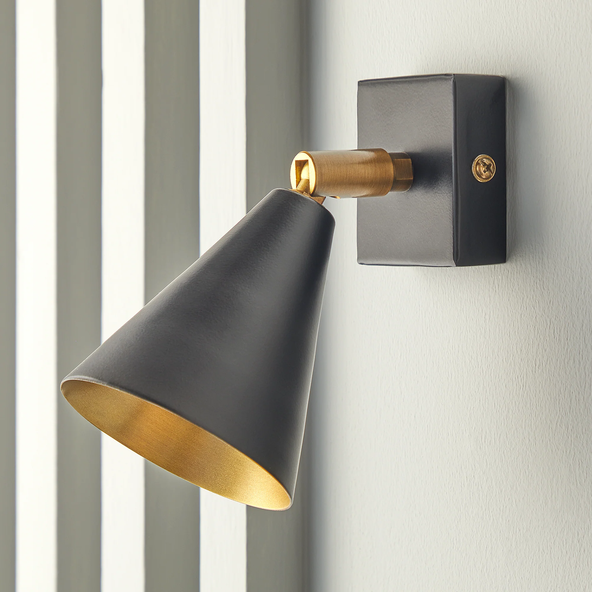 Crick single spotlight in black - Image 3