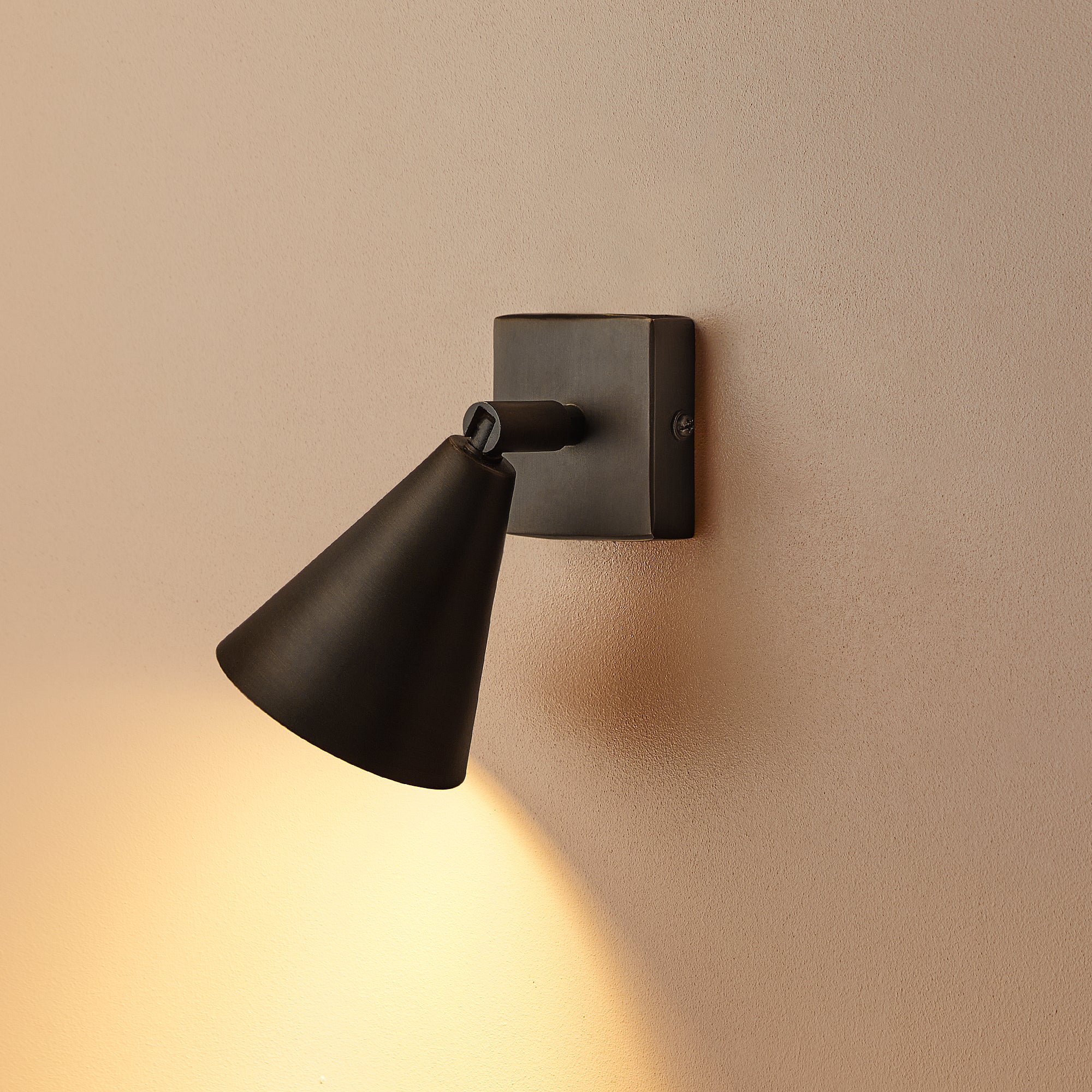 Crick single spotlight in bronze - Image 6