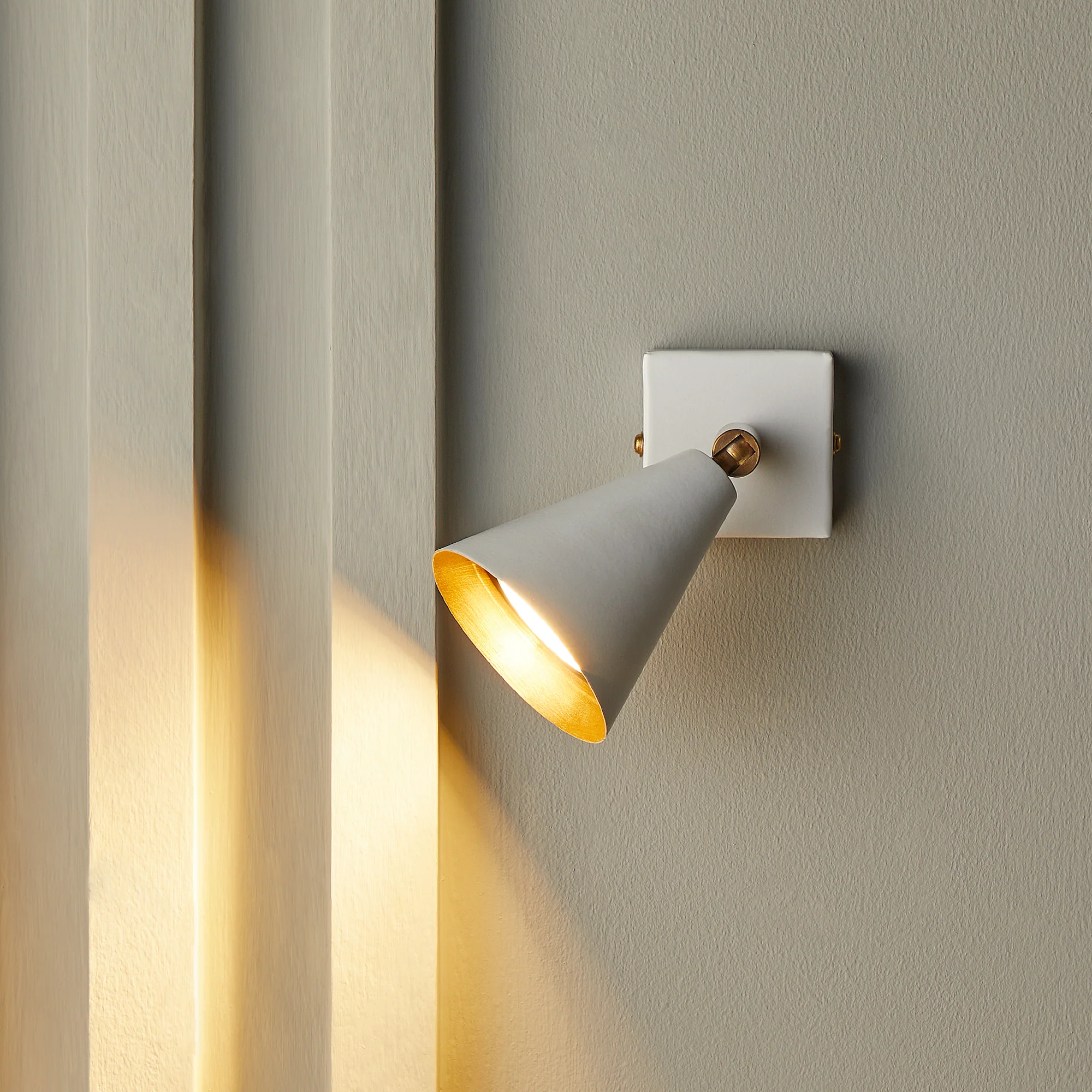 Crick single spotlight in white - Image 11